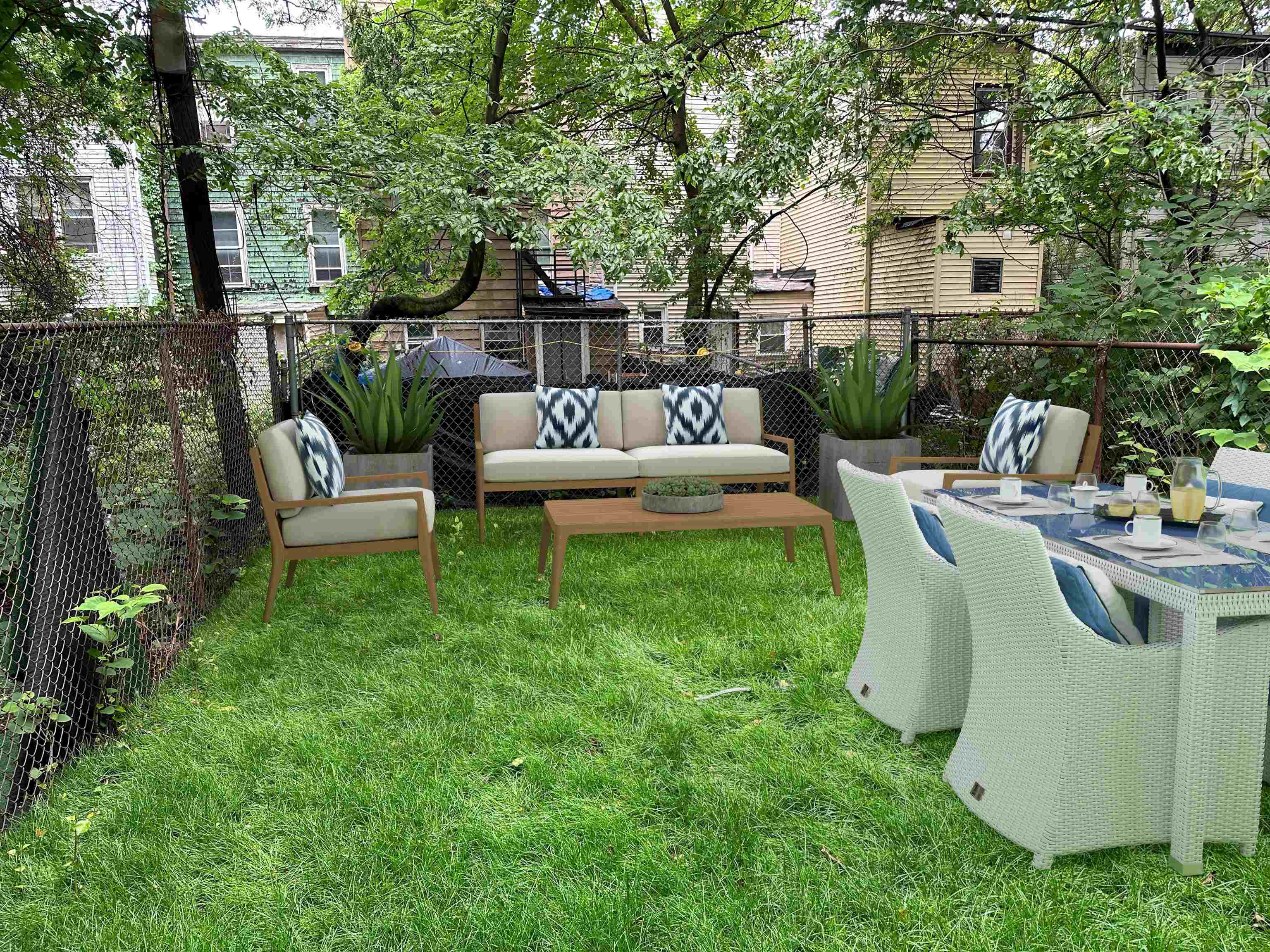 370 FORREST ST Unit: 1