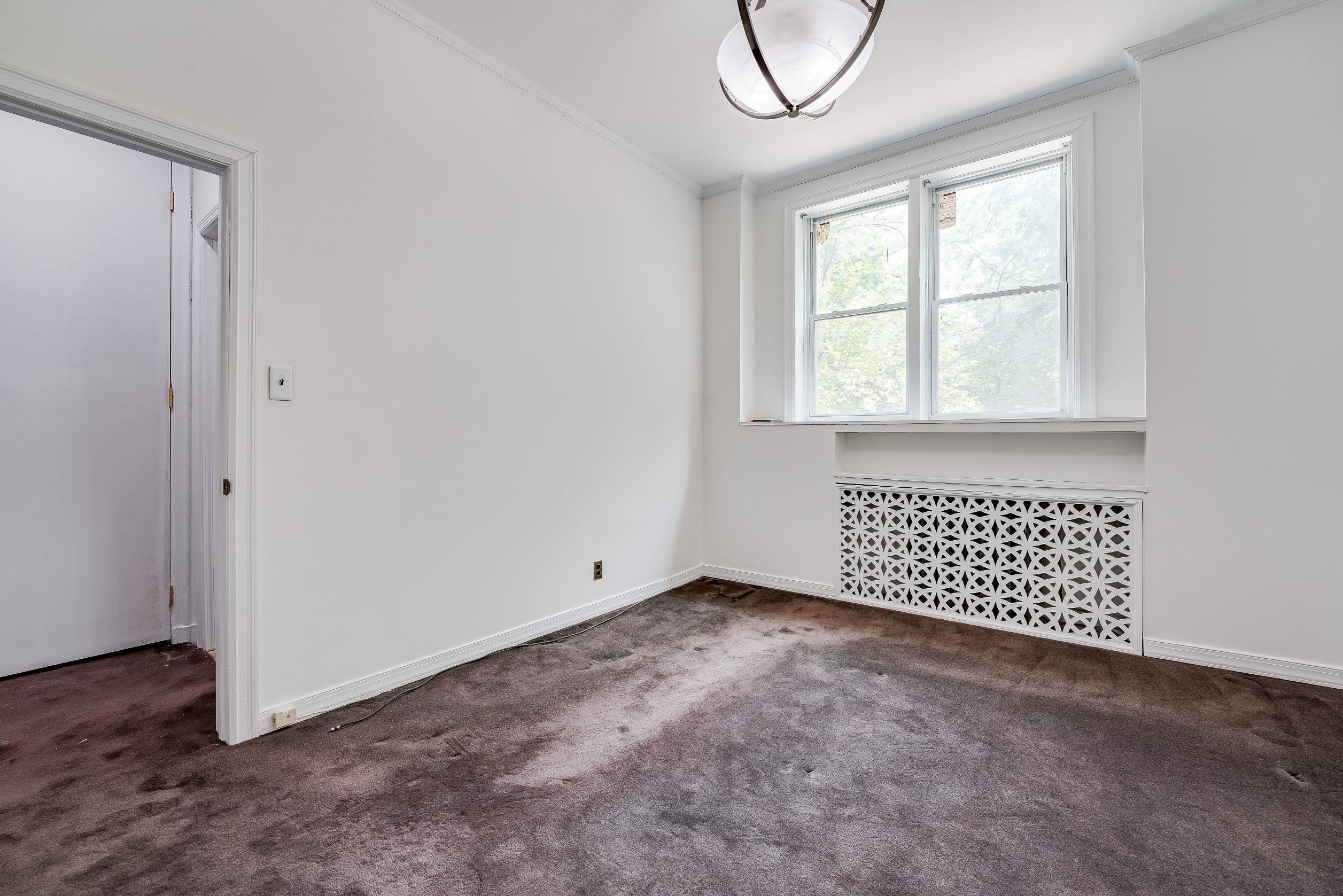370 FORREST ST Unit: 1