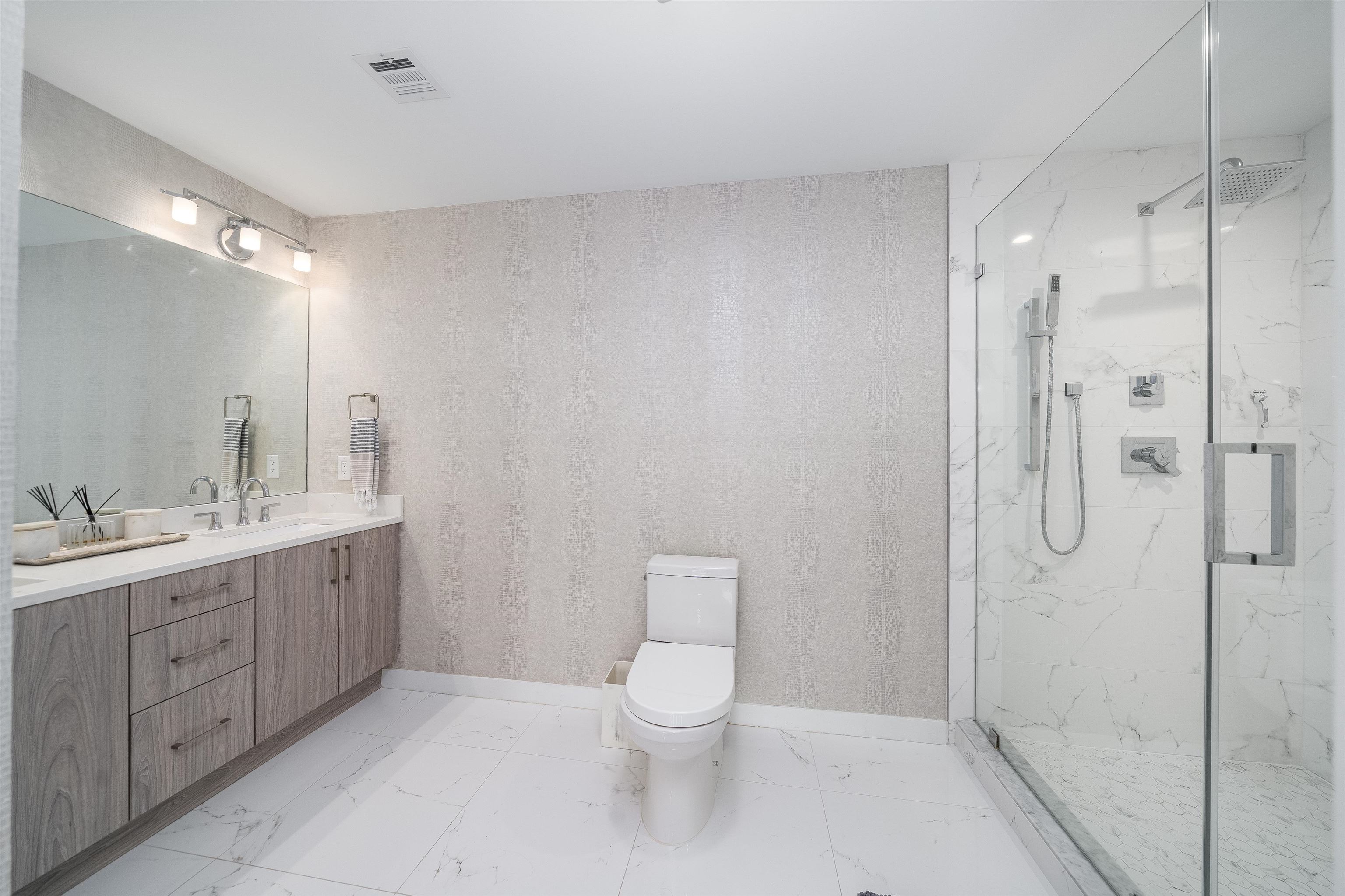 115 GRAND ST Unit: 407