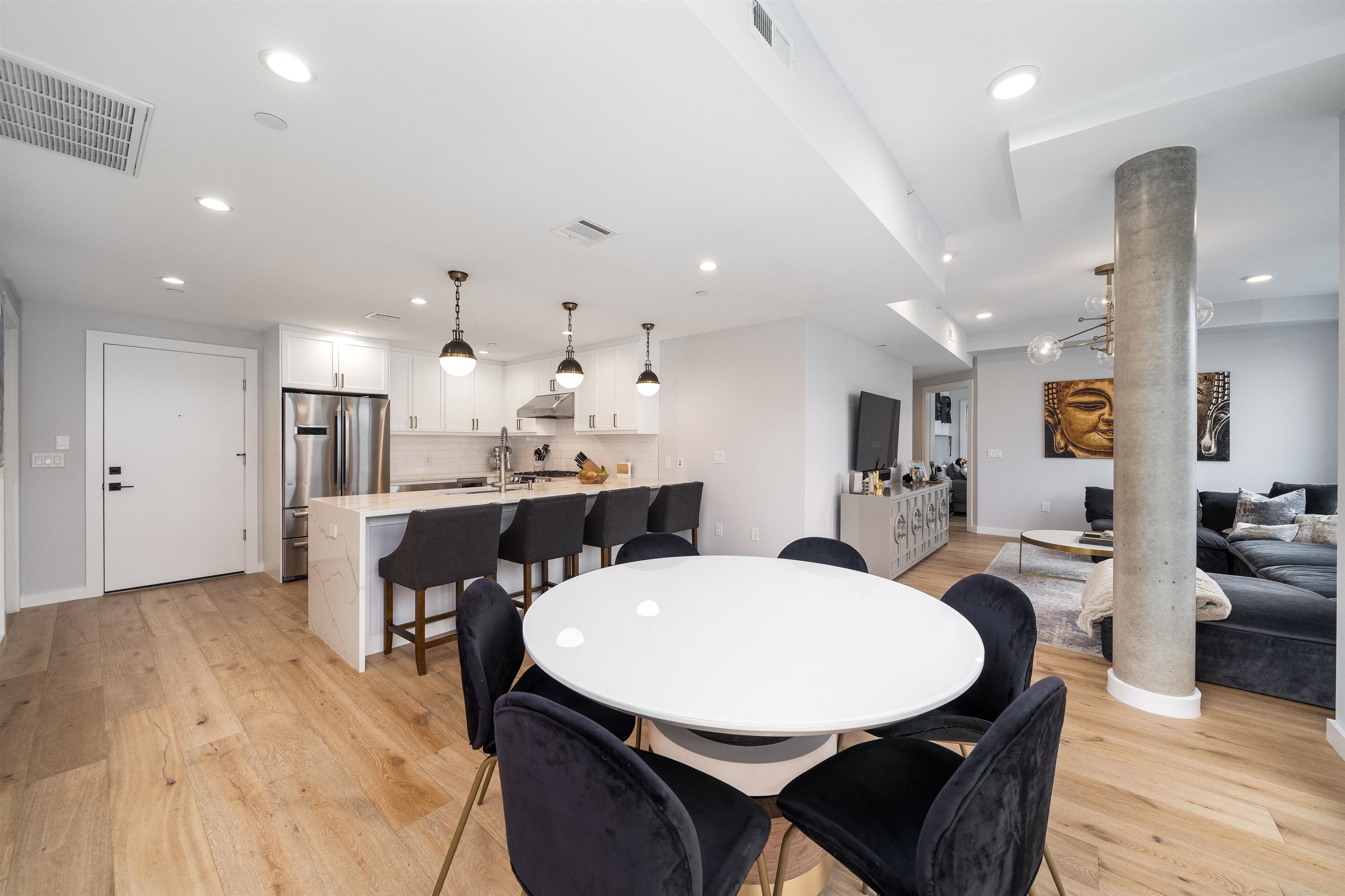 115 GRAND ST Unit: 407