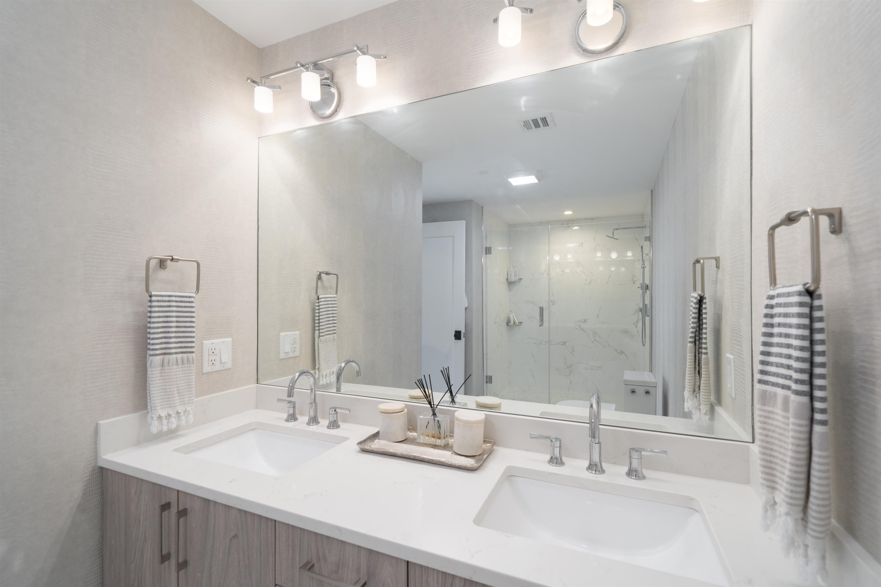 115 GRAND ST Unit: 407