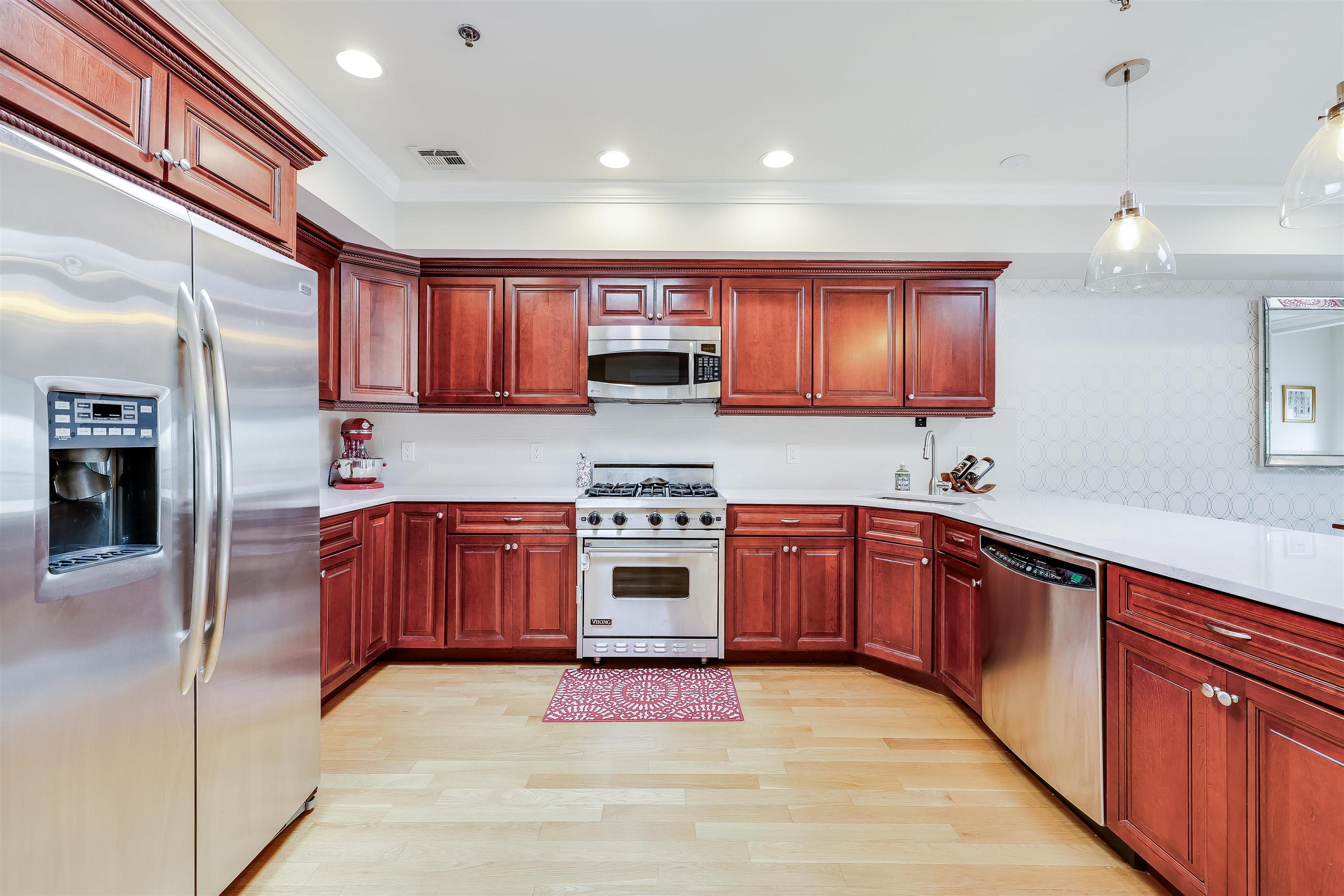 78 MONROE ST Unit: 4