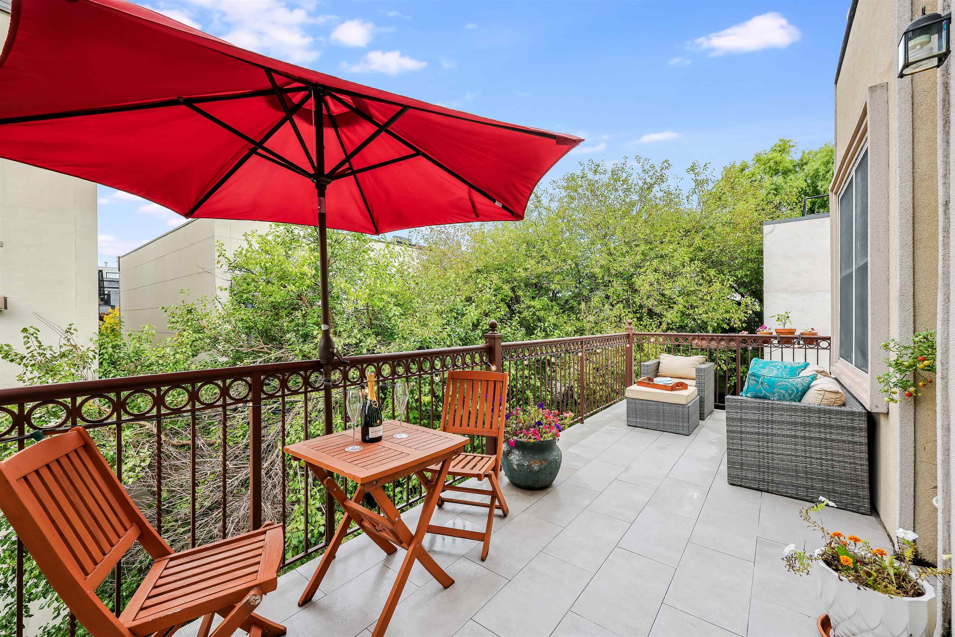 78 MONROE ST Unit: 4