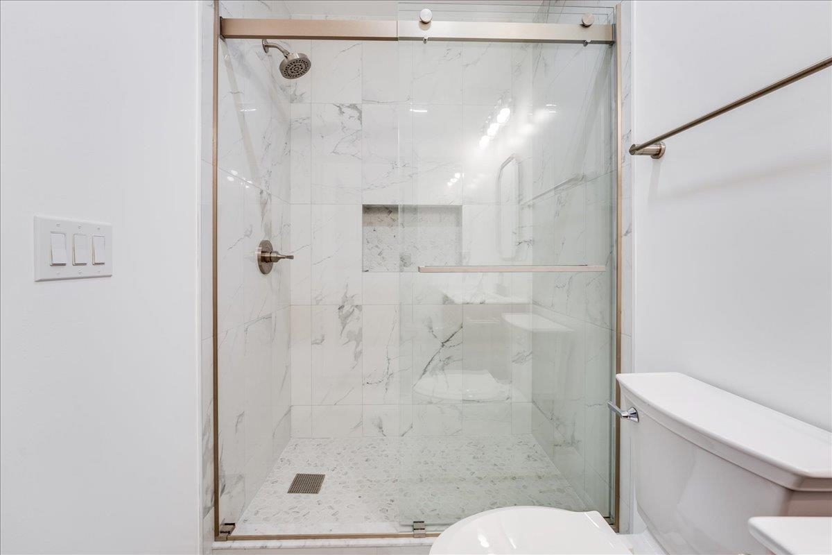 64 JEFFERSON ST Unit: B