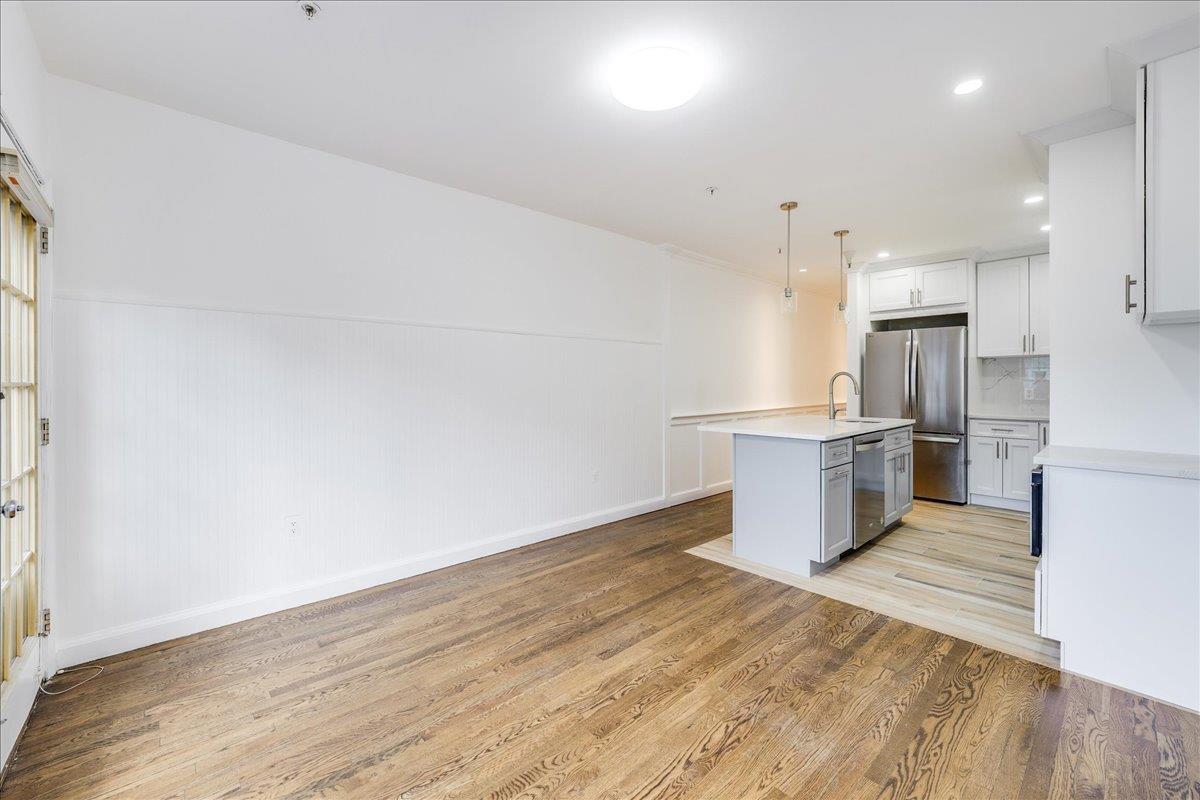 64 JEFFERSON ST Unit: B