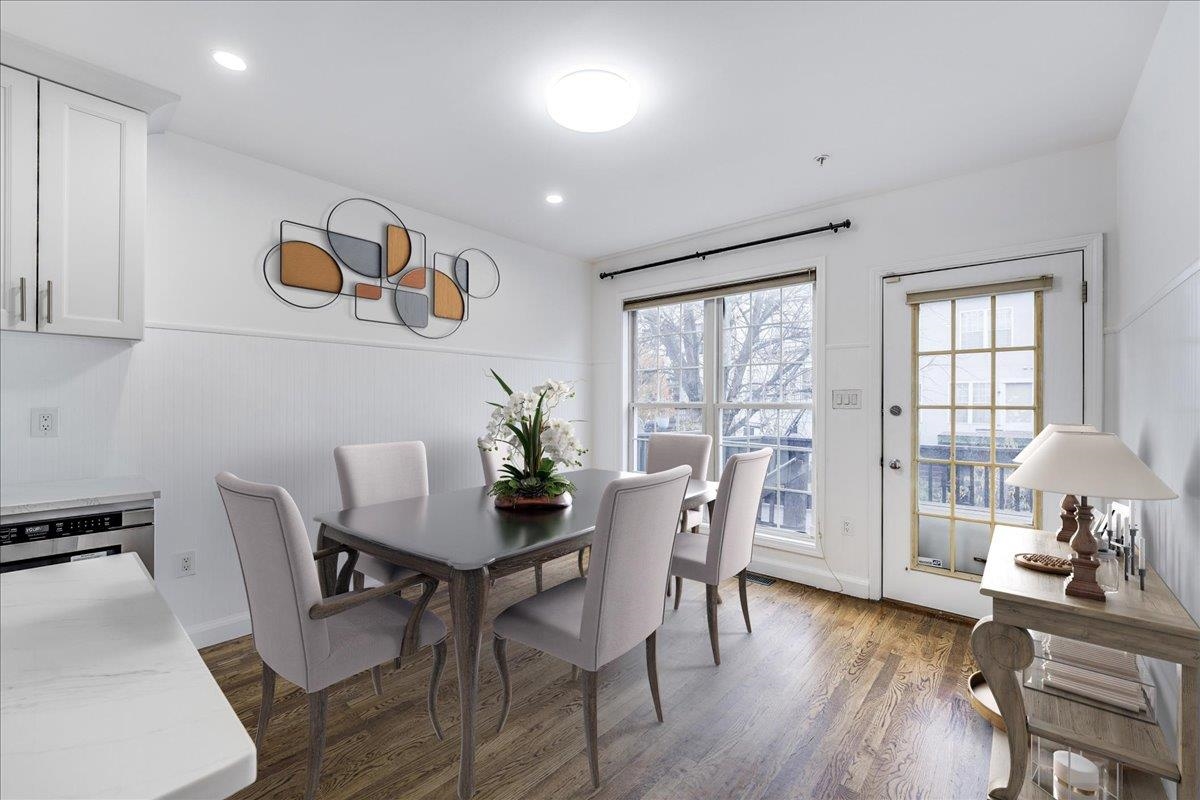 64 JEFFERSON ST Unit: B