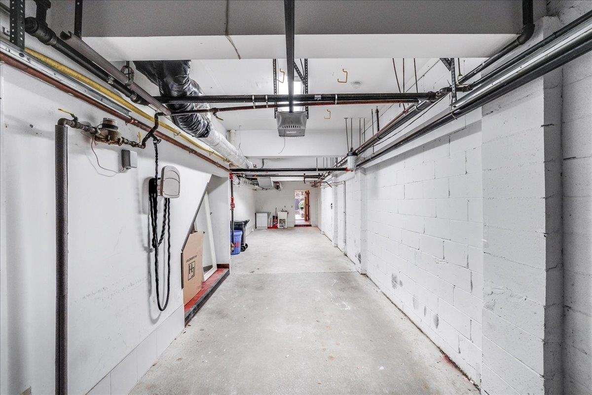 64 JEFFERSON ST Unit: B