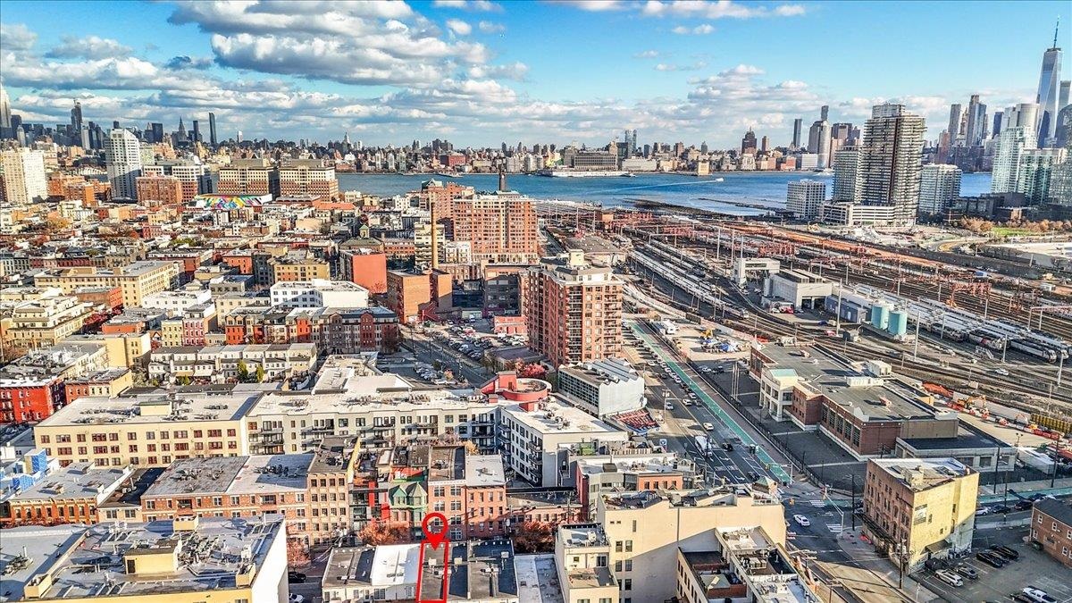 64 JEFFERSON ST Unit: B