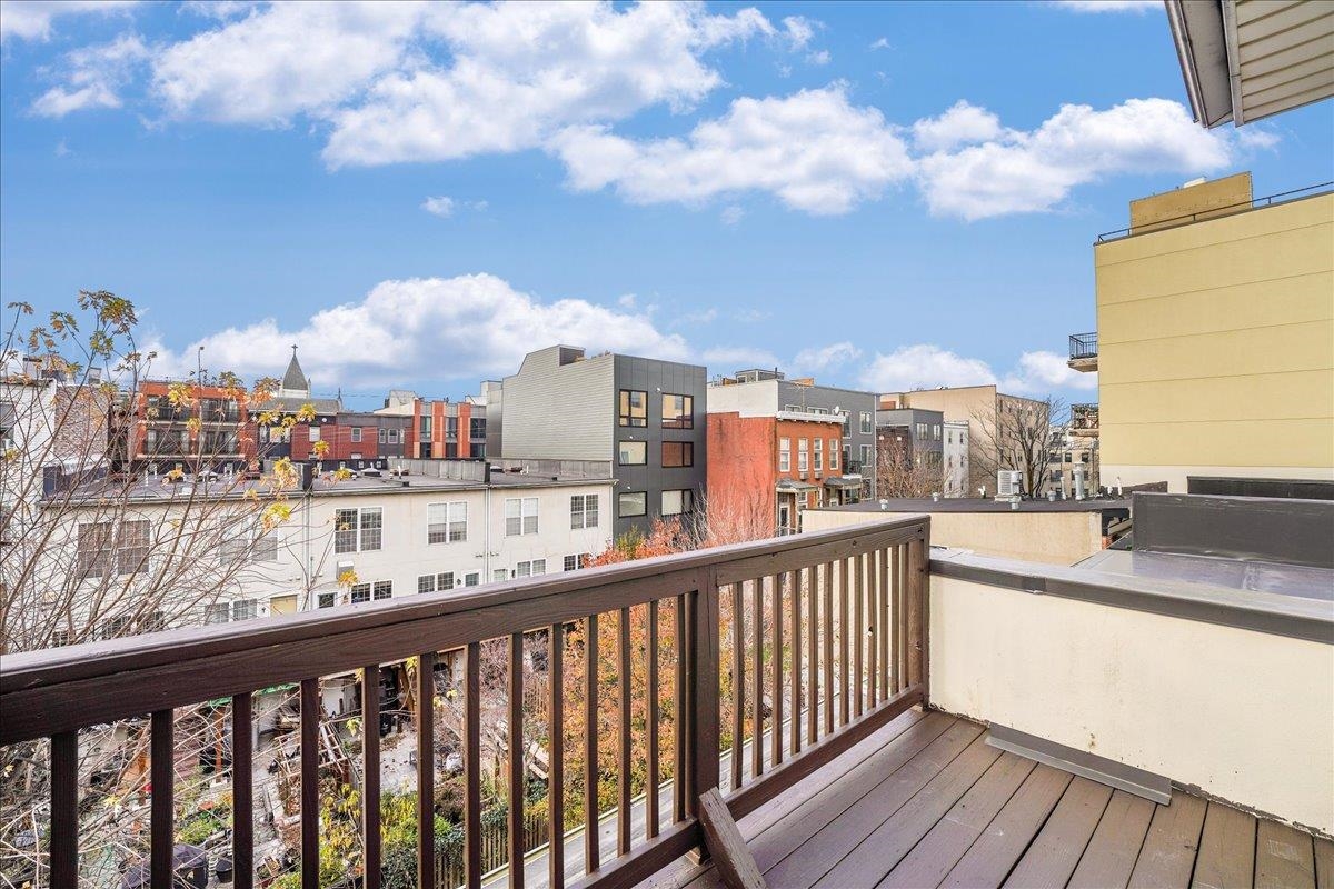 64 JEFFERSON ST Unit: B