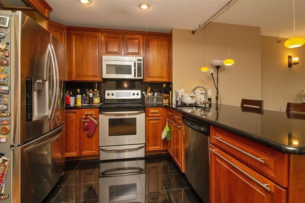 415 NEWARK ST Unit: 11G