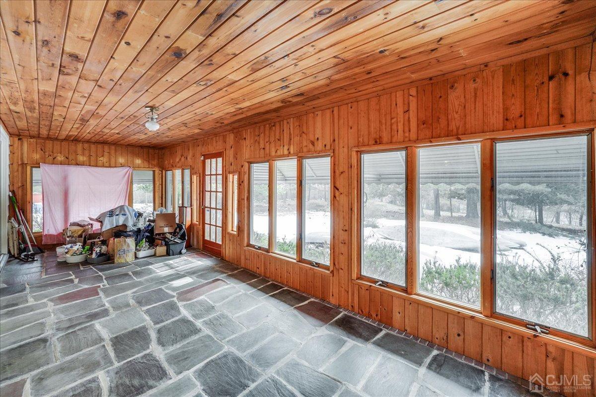 262 River Road