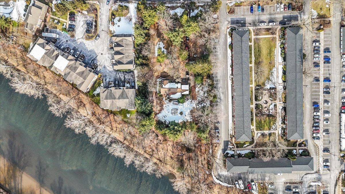 262 River Road