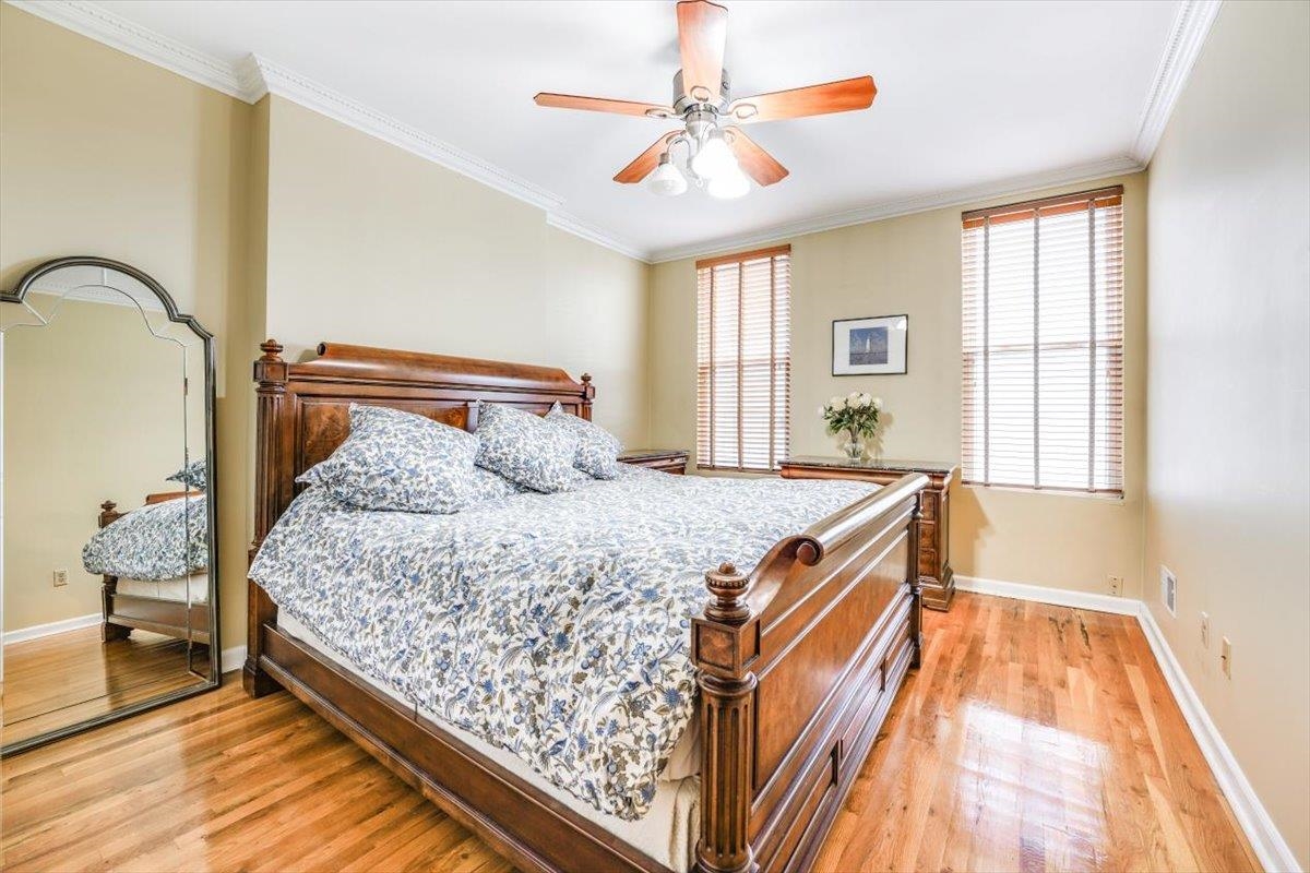 602 WILLOW AVE Unit: 4