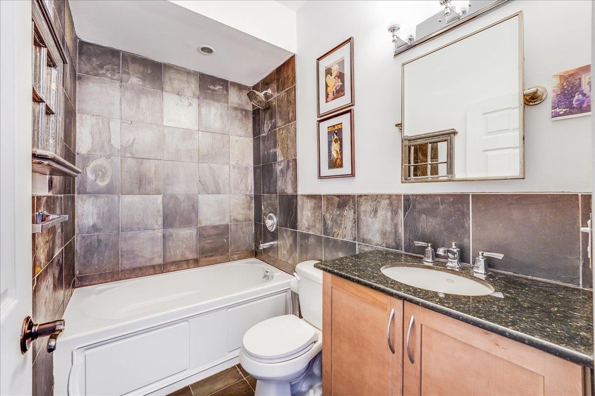 96 COLES ST Unit: 2