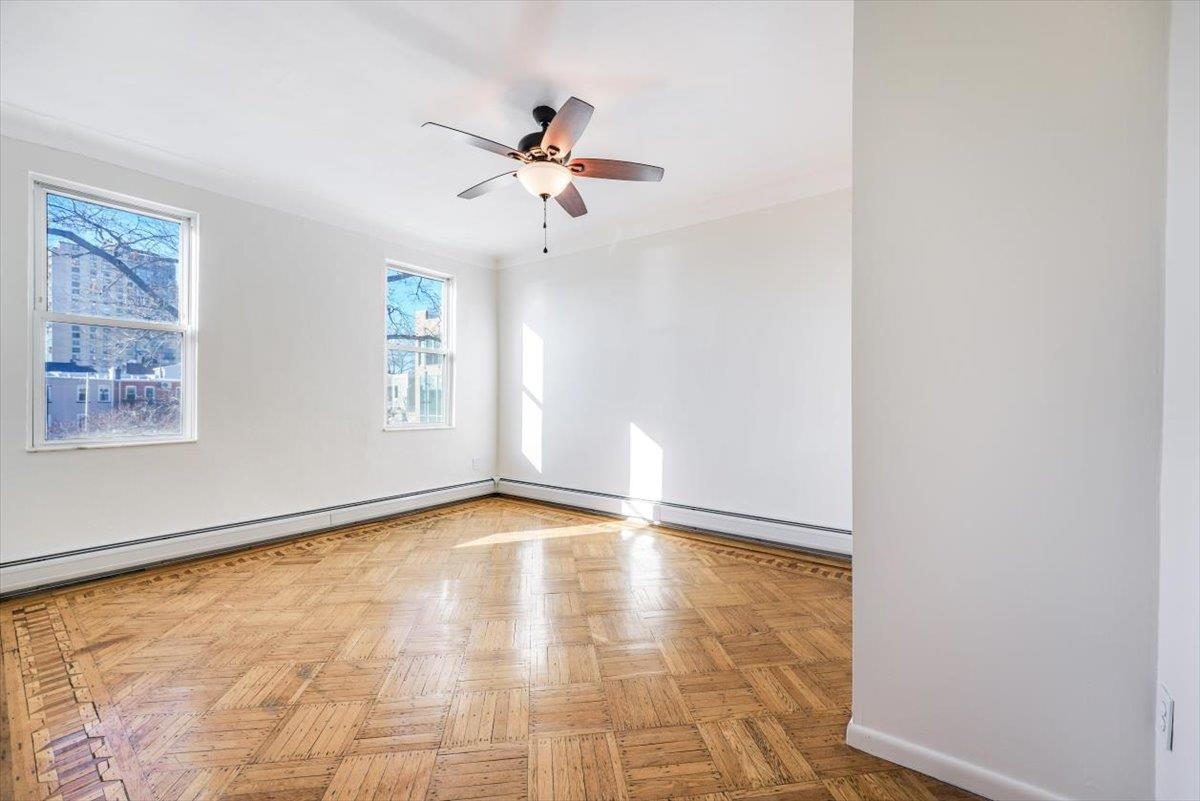 3 LINCOLN PL Unit: 2