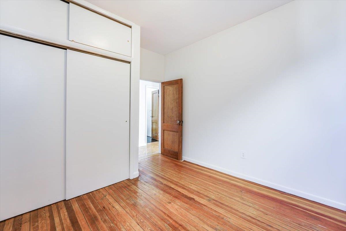 3 LINCOLN PL Unit: 2