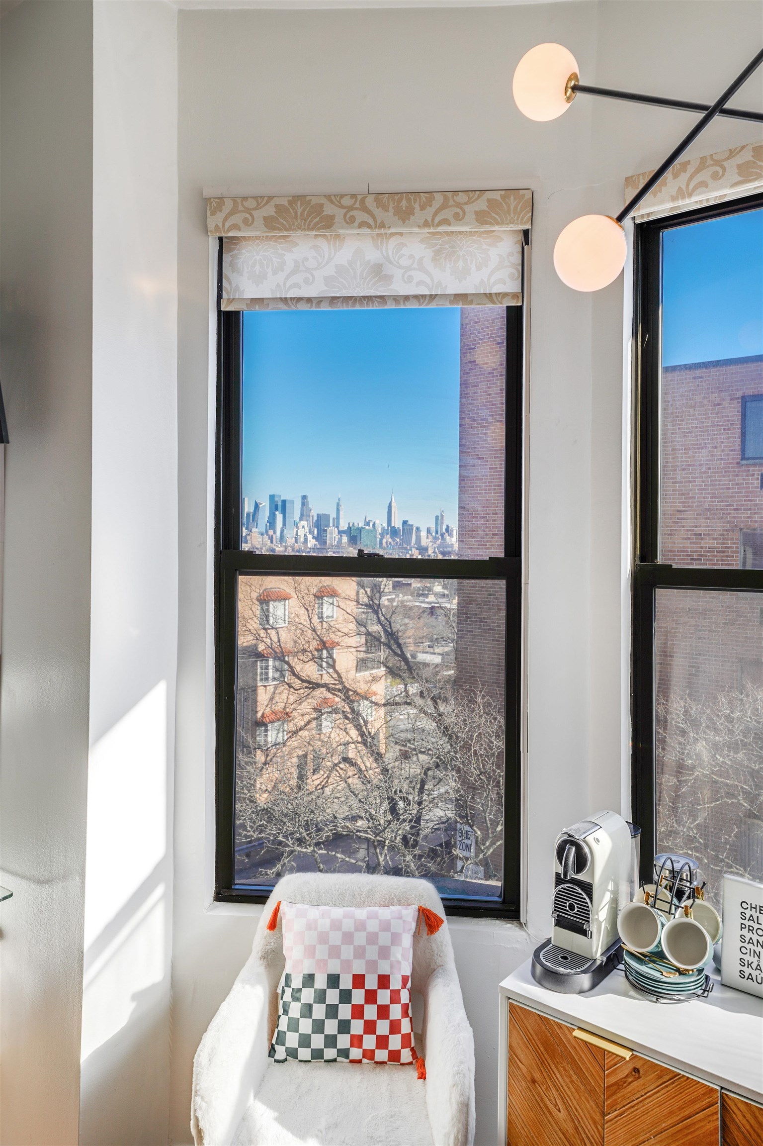 193 OGDEN AVE Unit: 4e