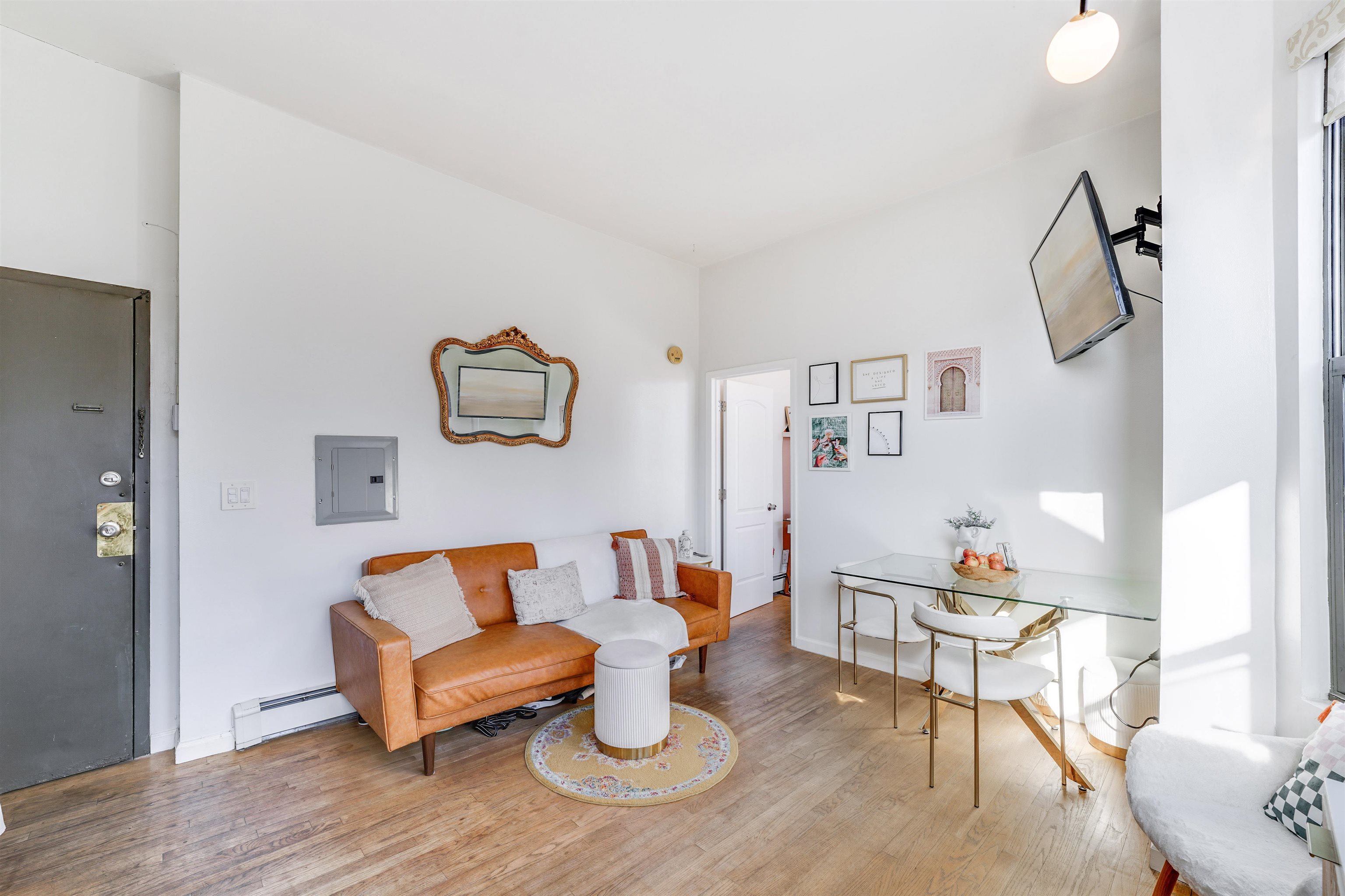 193 OGDEN AVE Unit: 4e