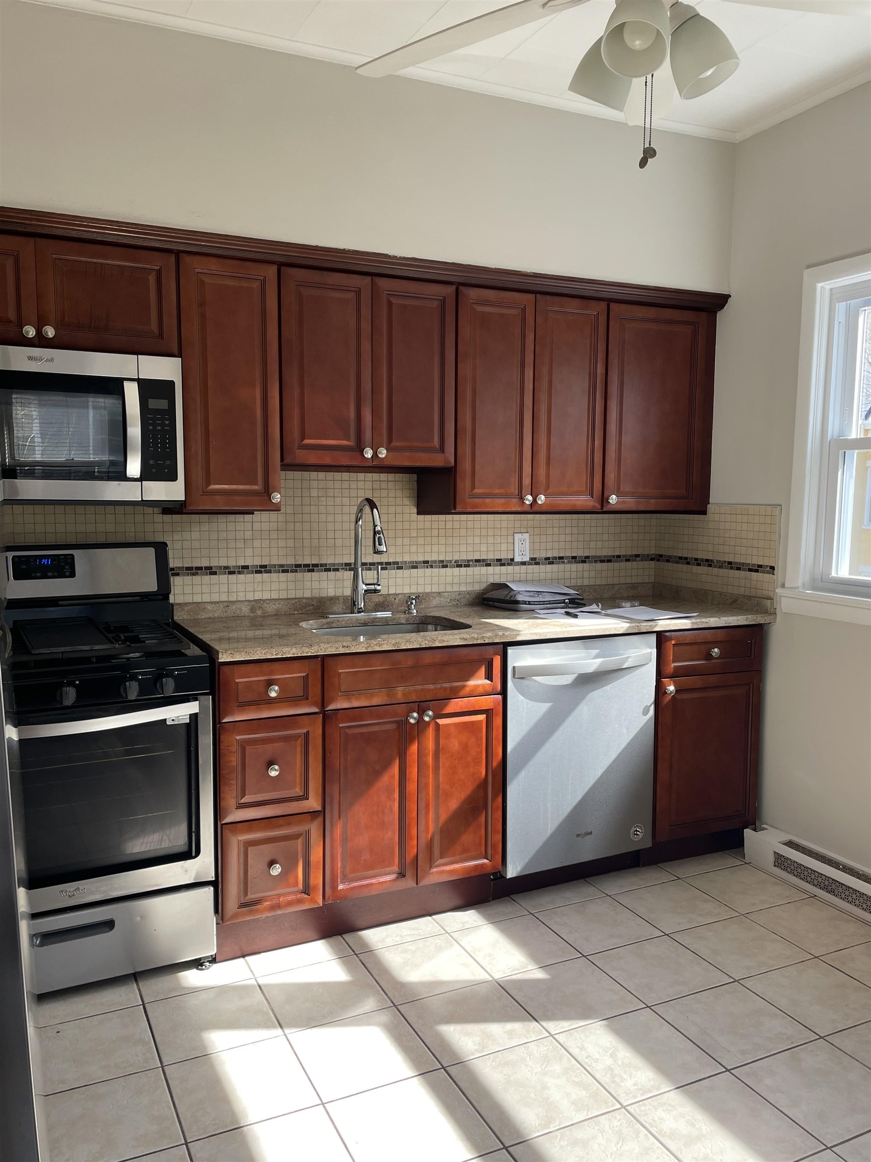 148 NESBIT ST Unit: 2