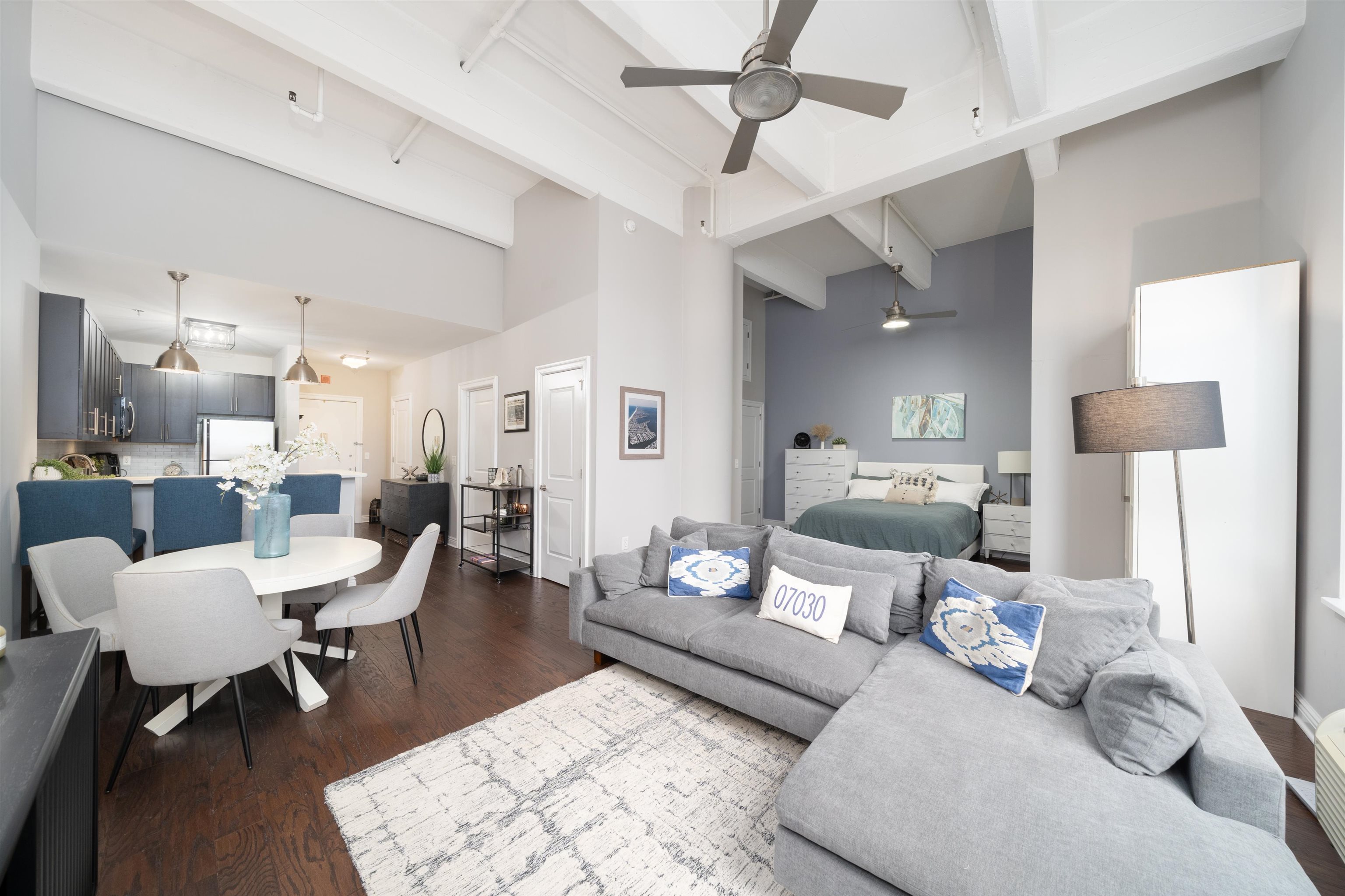 1500 HUDSON ST Unit: 7A
