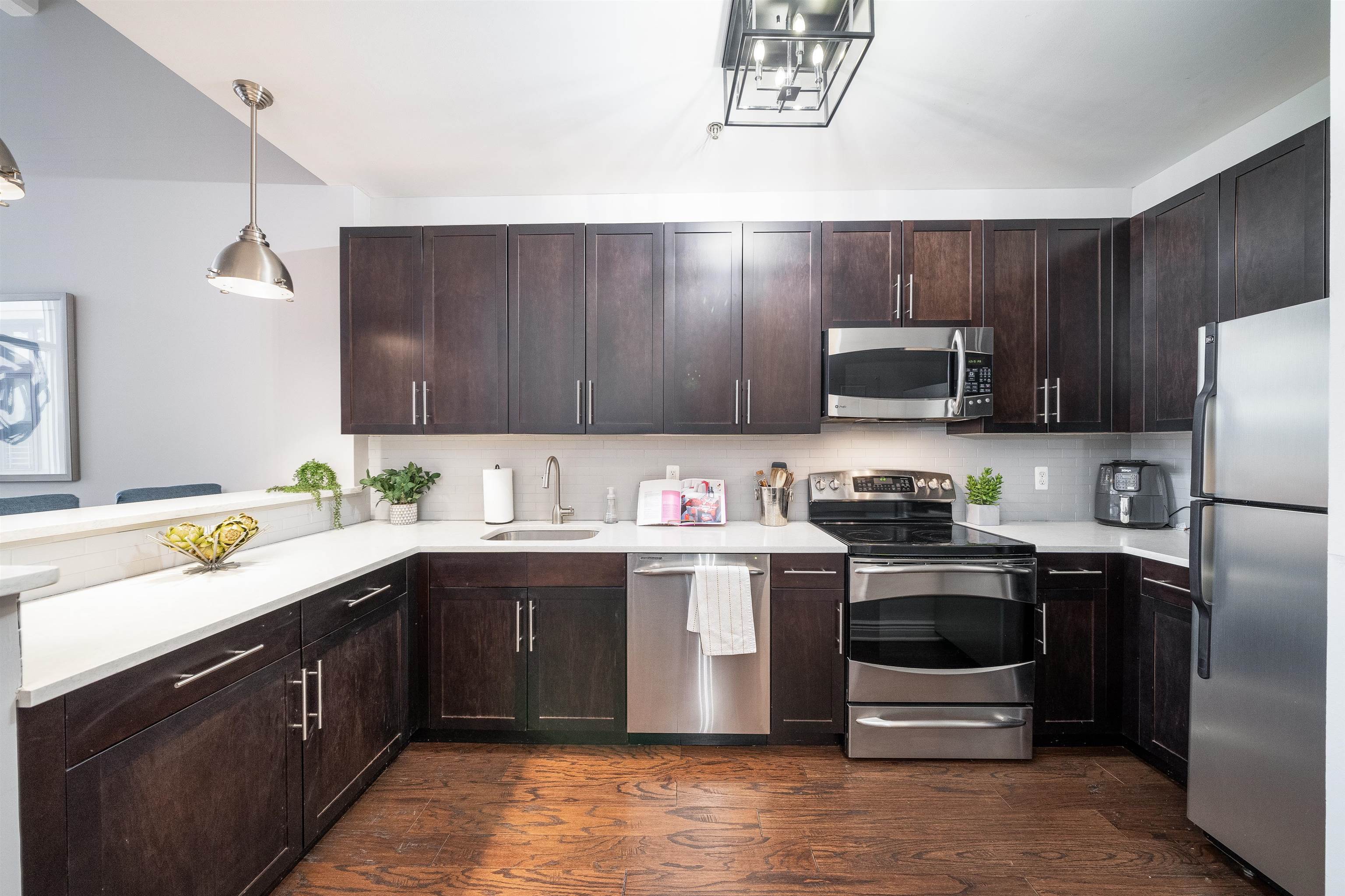 1500 HUDSON ST Unit: 7A