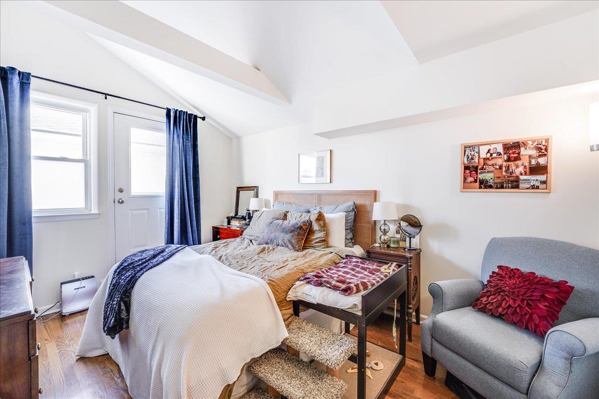 186 WAYNE ST Unit: 421D
