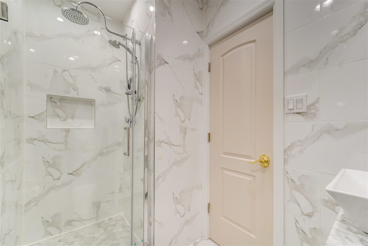 298 BARROW ST Unit: 3L