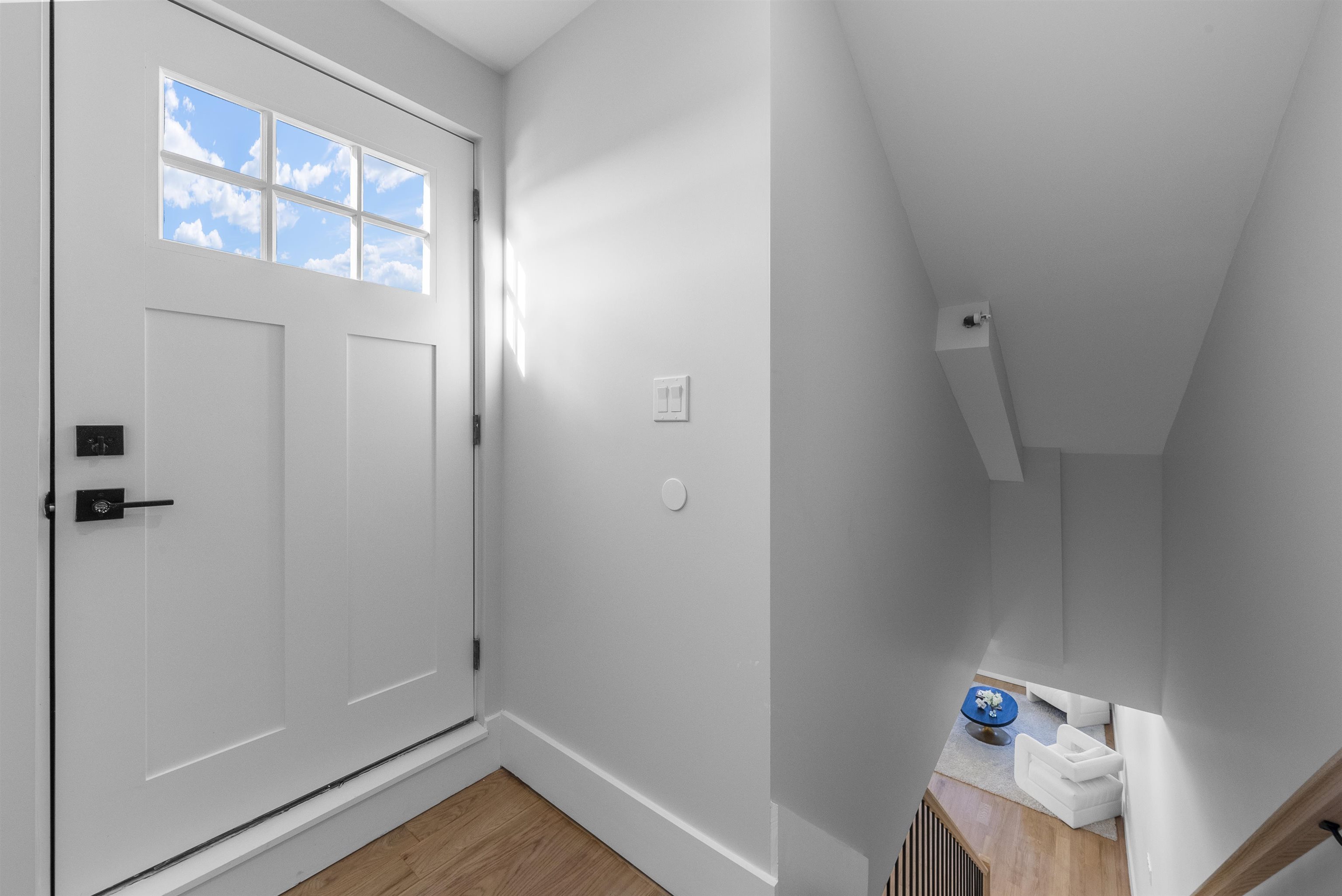 13 MANHATTAN AVE Unit: 3