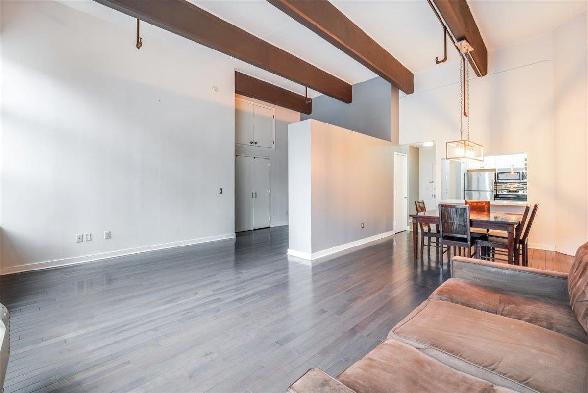 1500 HUDSON ST Unit: 3L