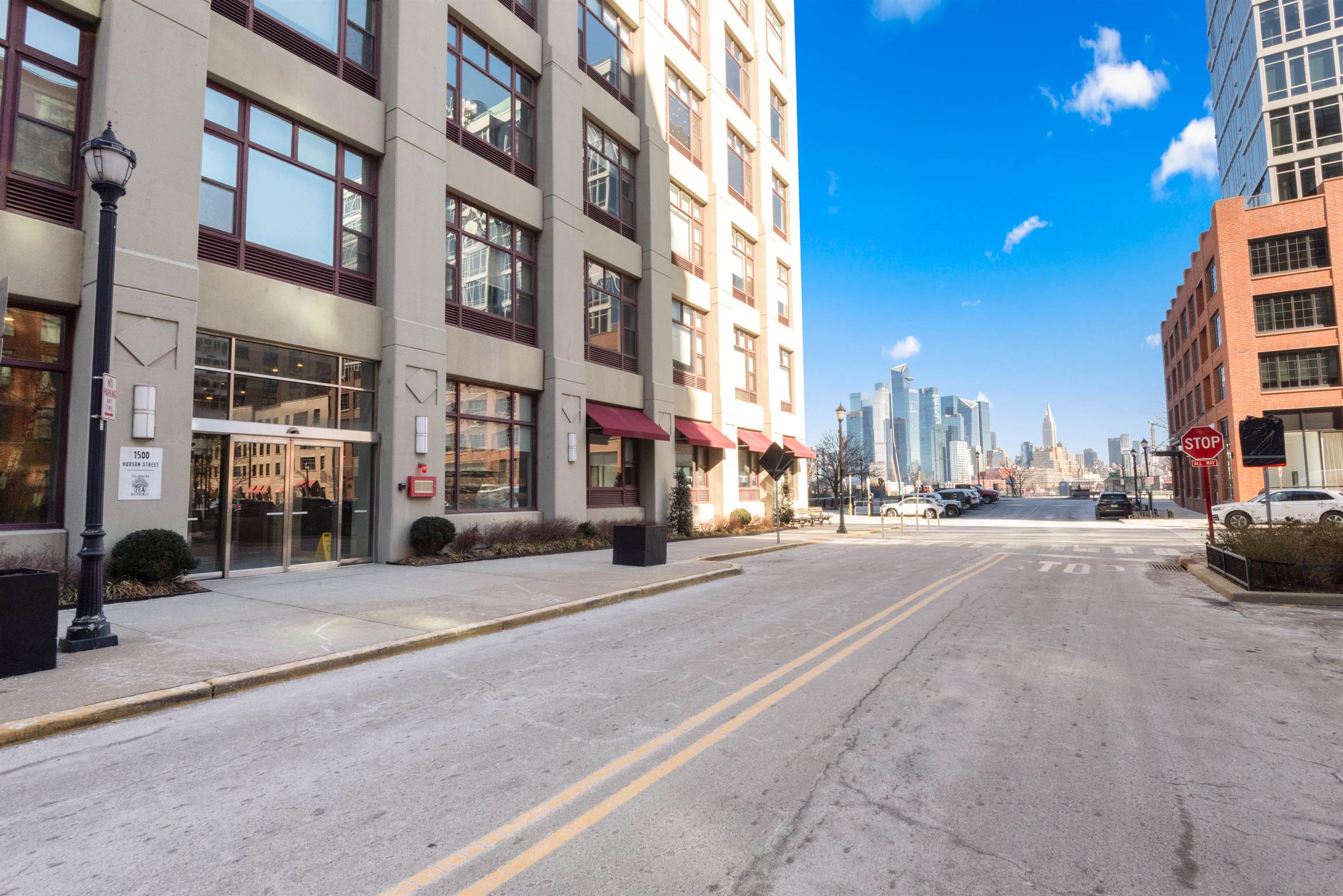 1500 HUDSON ST Unit: 8O