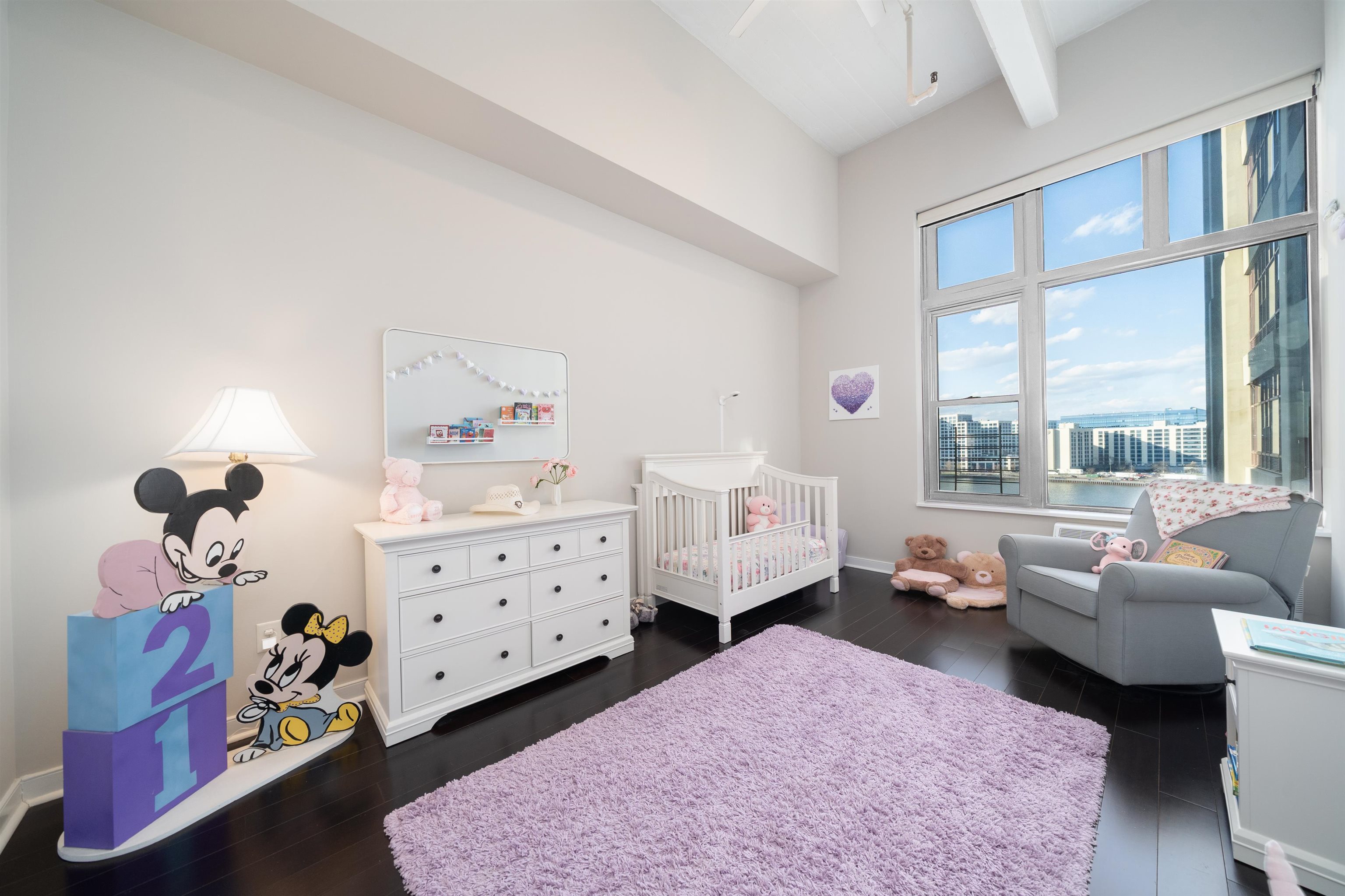 1500 HUDSON ST Unit: 6V