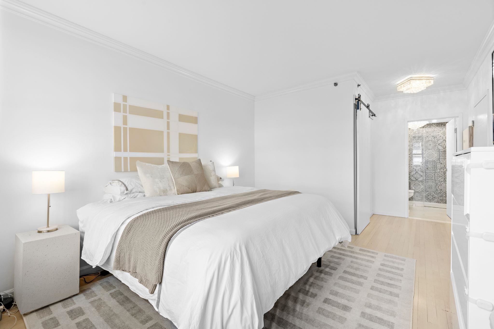 2 CONSTITUTION CT Unit: 416
