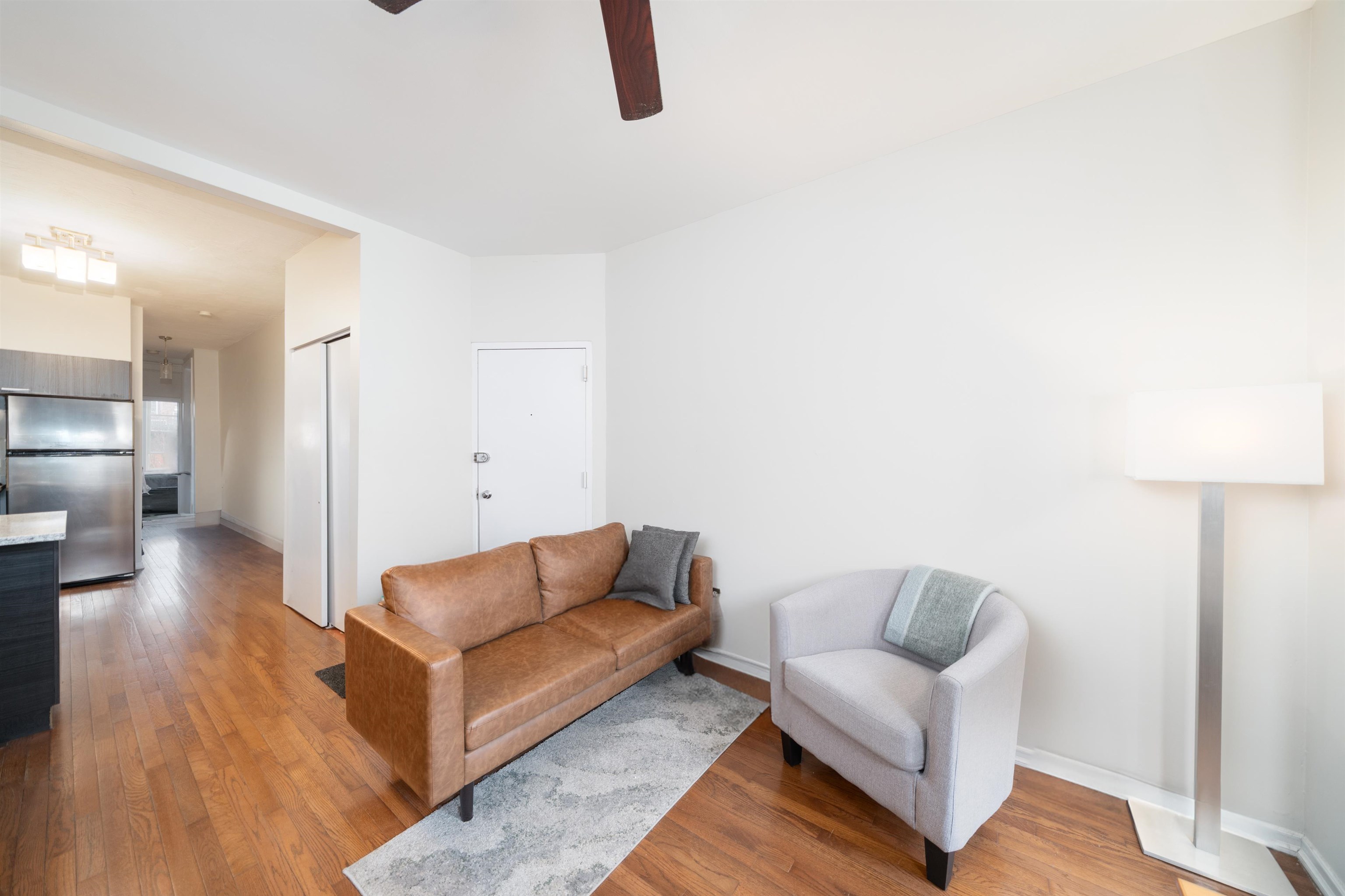 931 PARK AVE Unit: 4R
