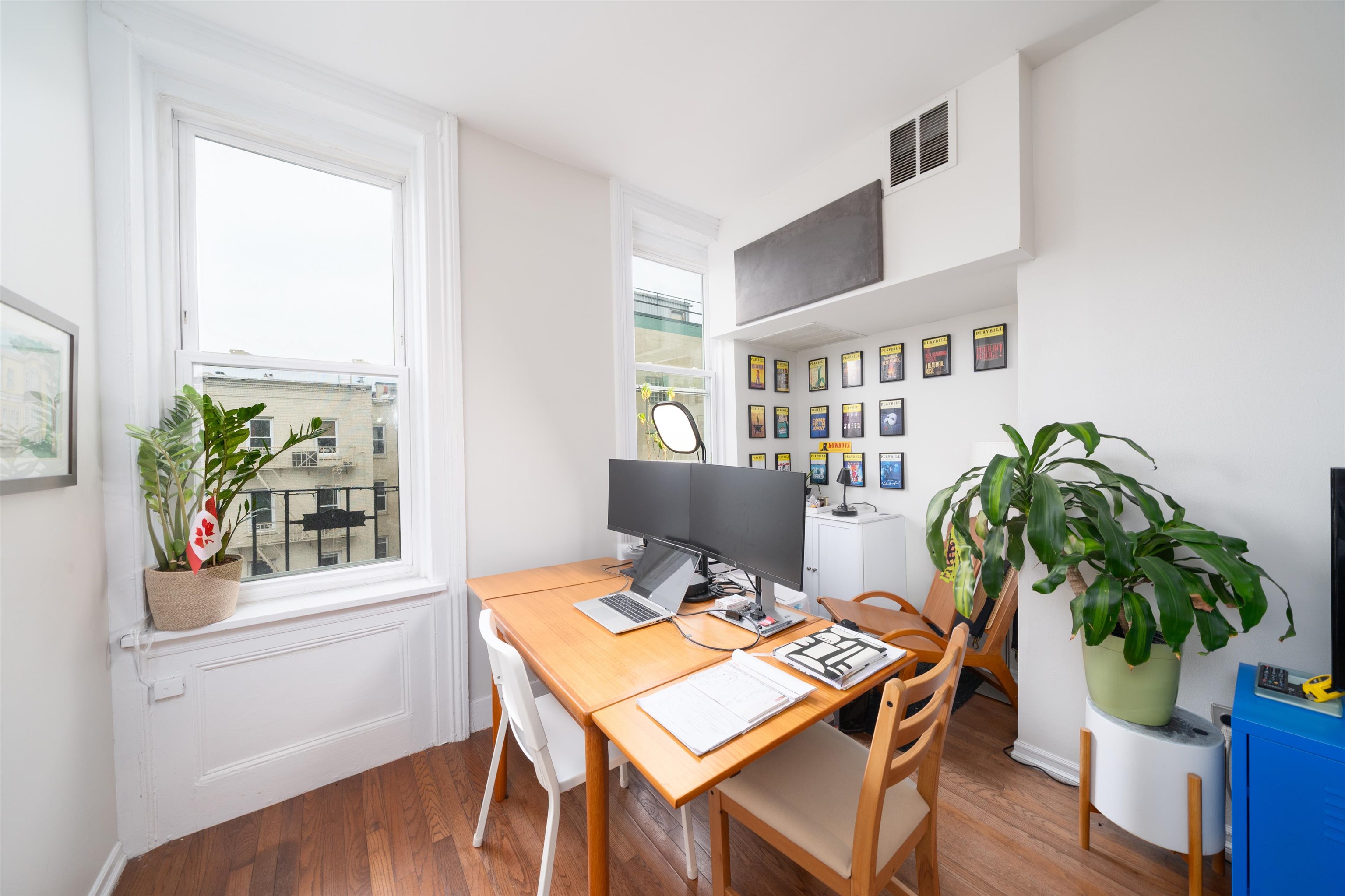 931 PARK AVE Unit: 4R