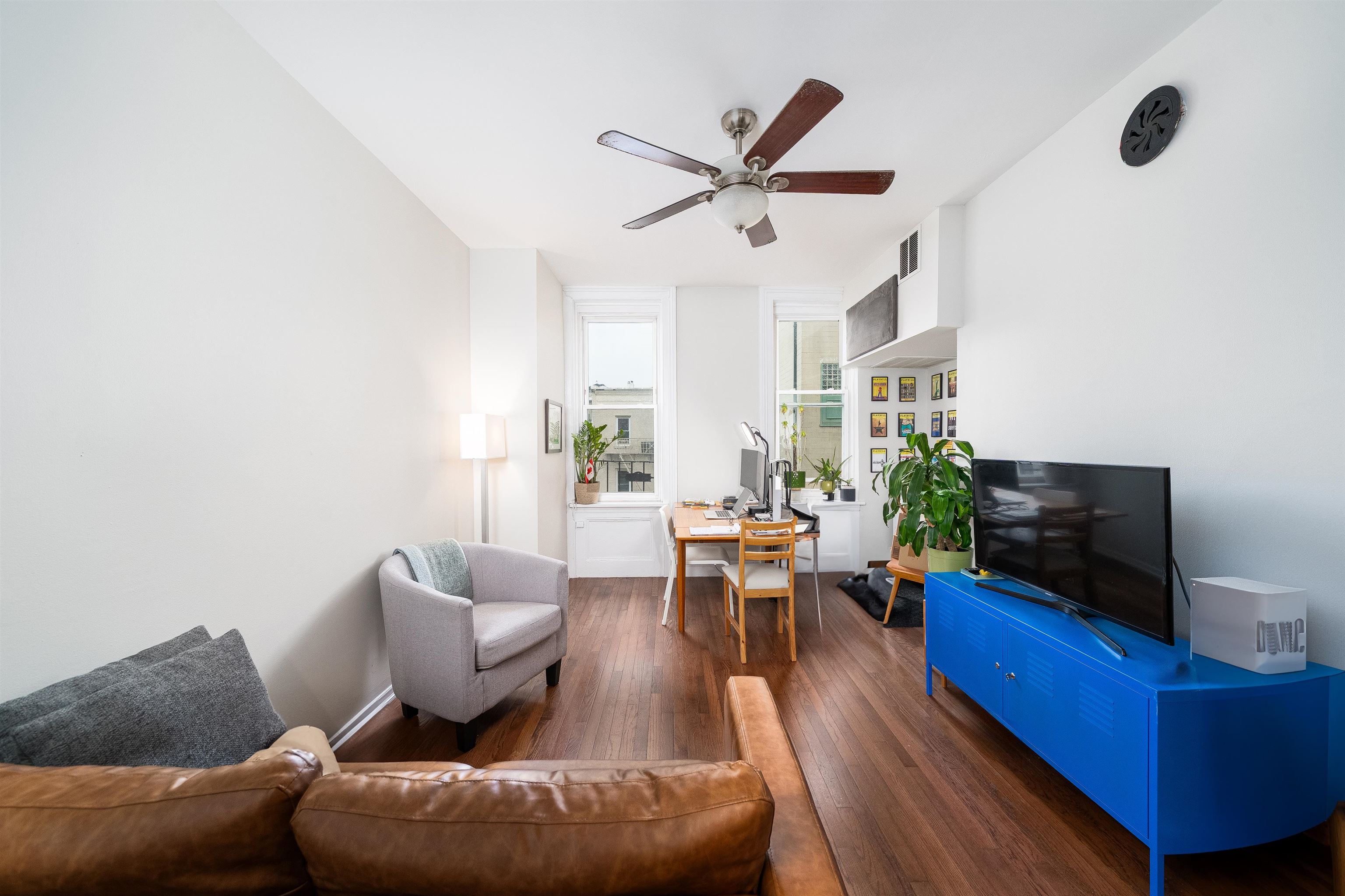 931 PARK AVE Unit: 4R