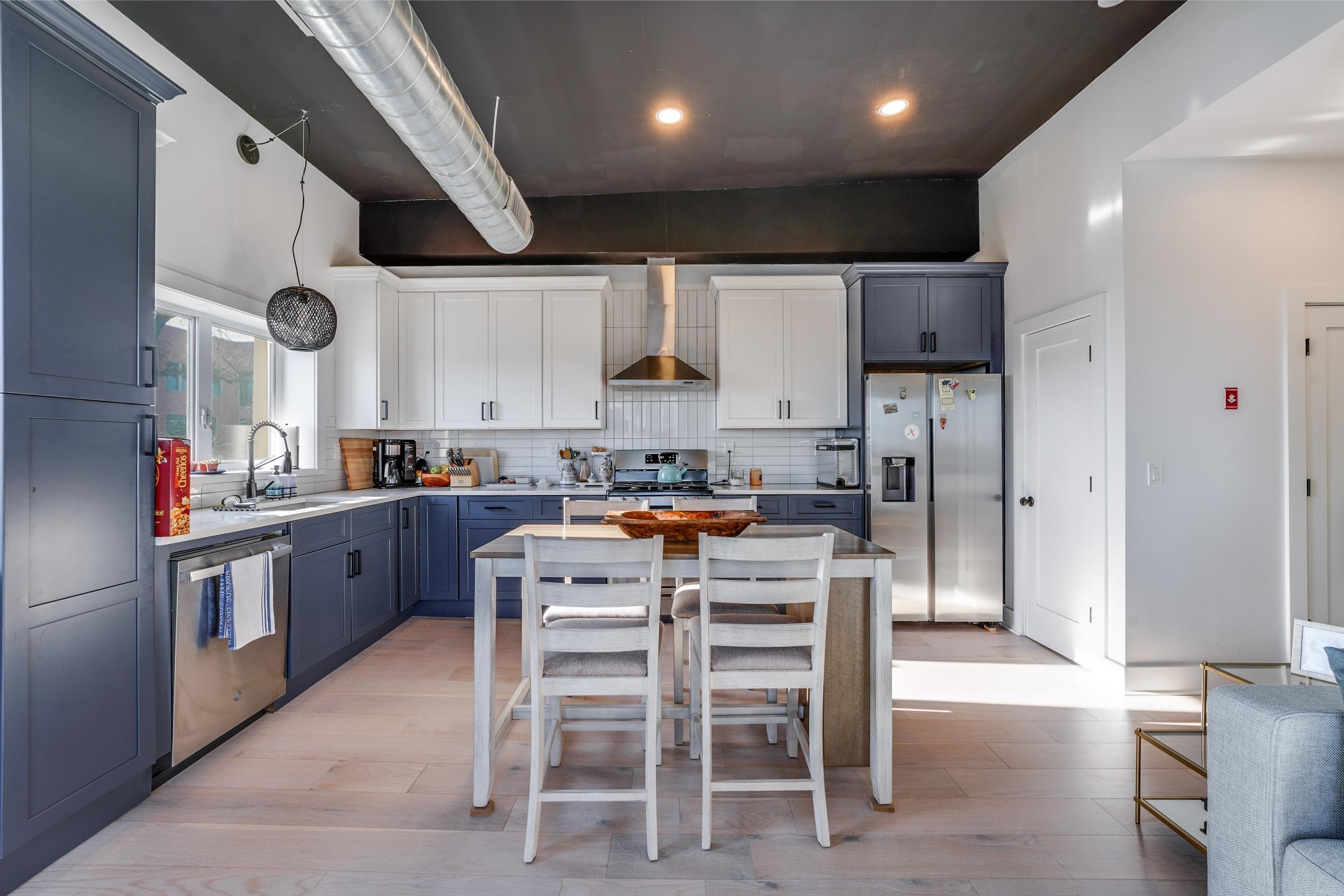 1 LINCOLN PL Unit: 2