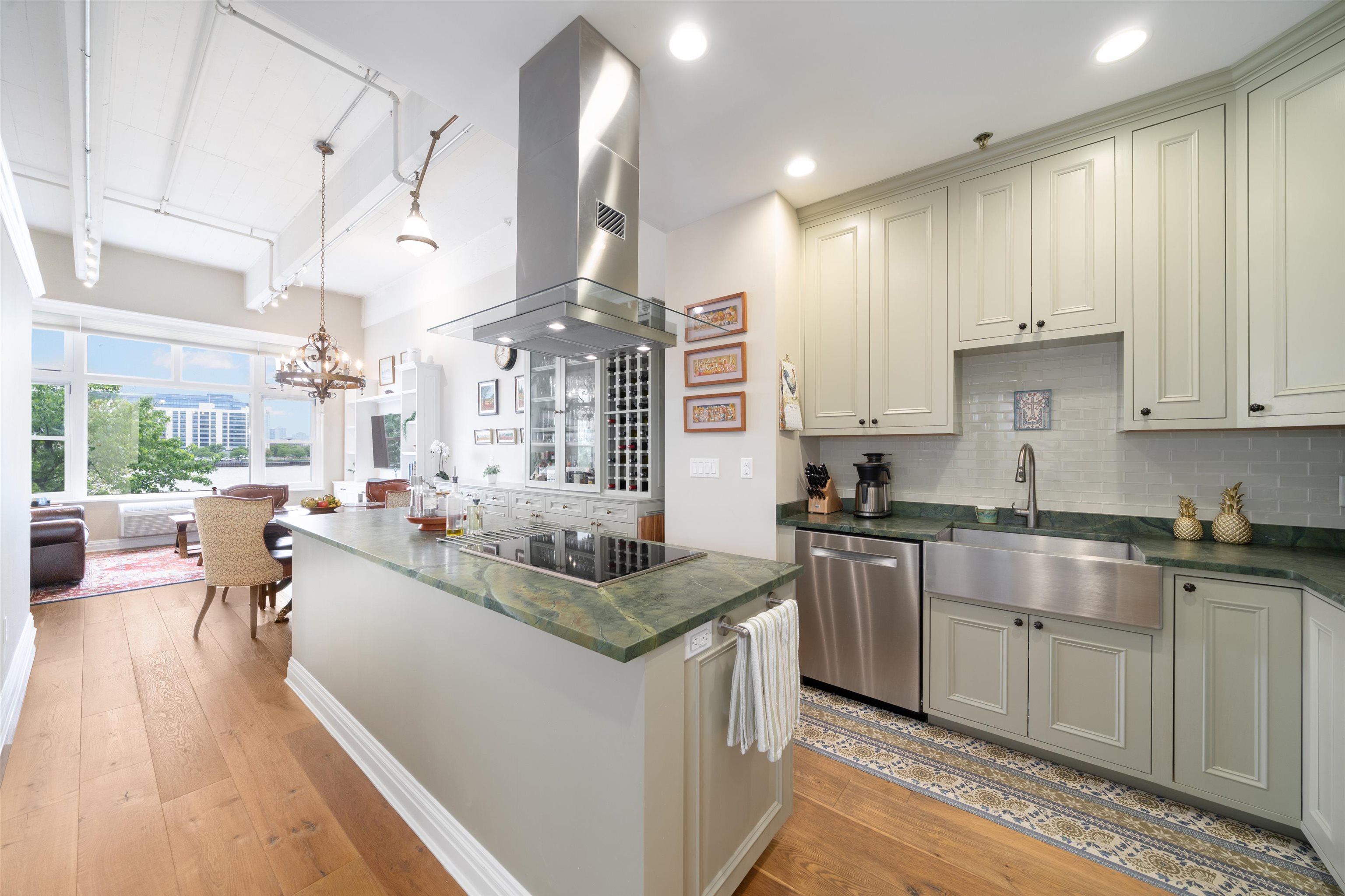 1500 WASHINGTON ST Unit: 2M