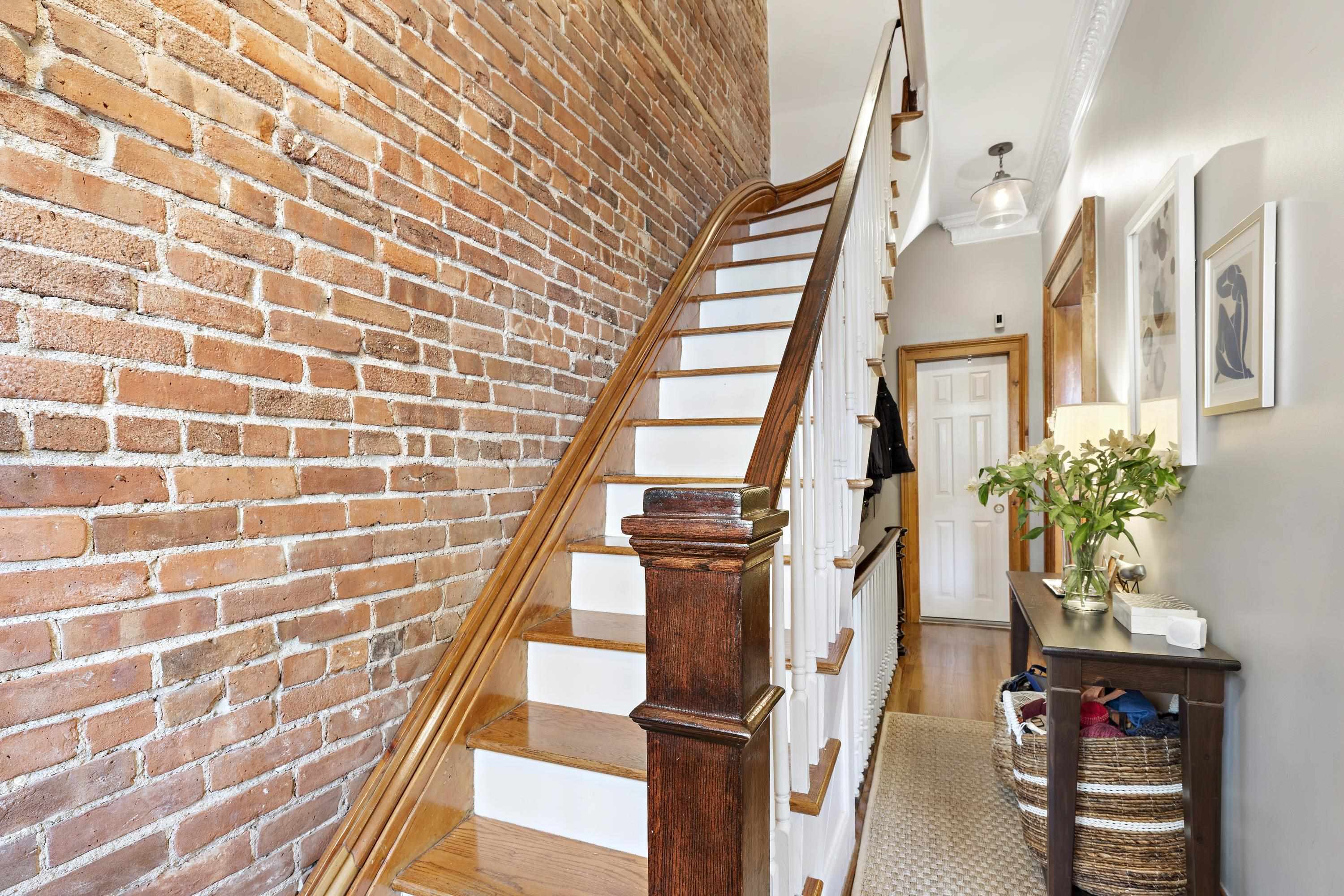 138 ERIE ST