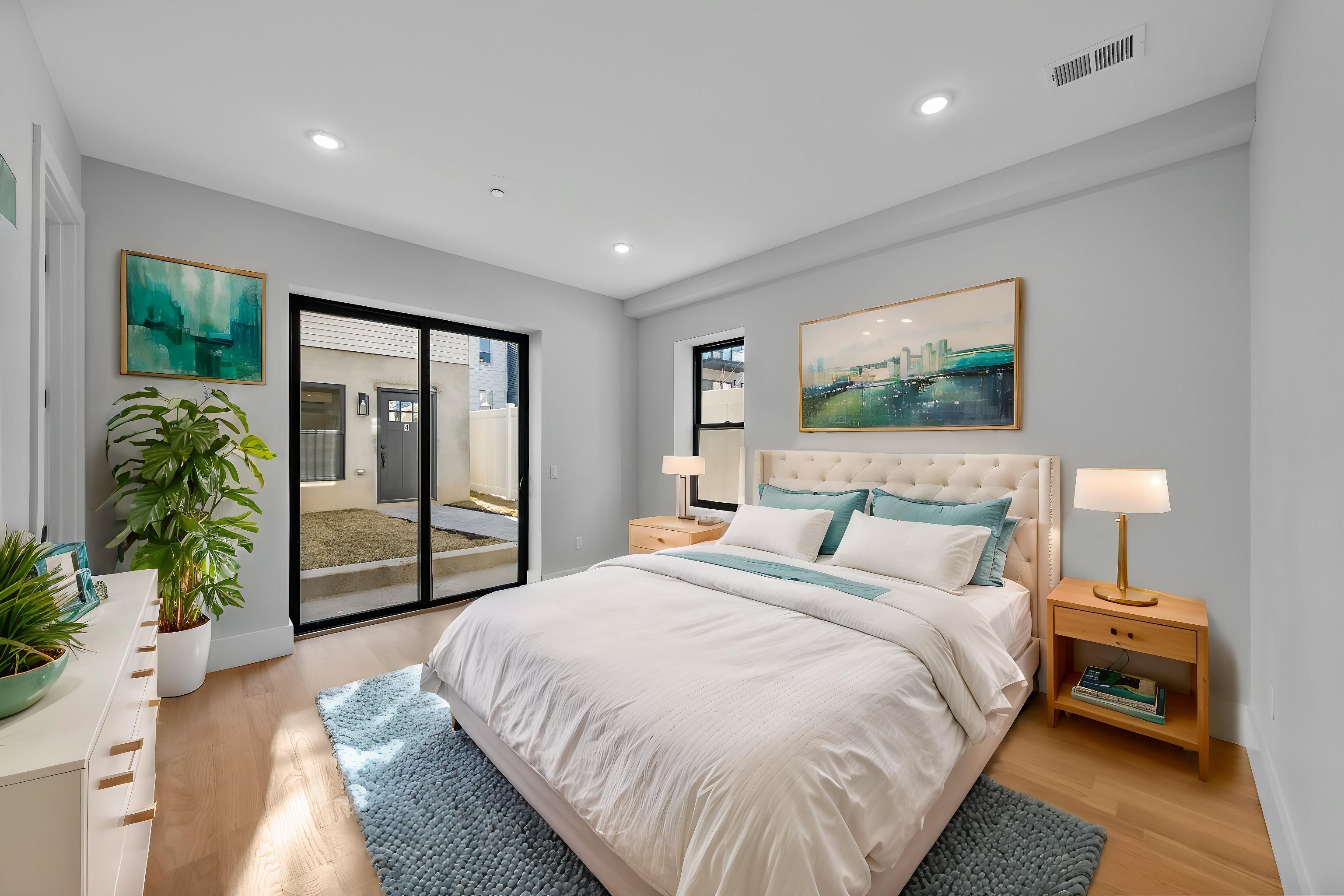 13 MANHATTAN AVE Unit: 1
