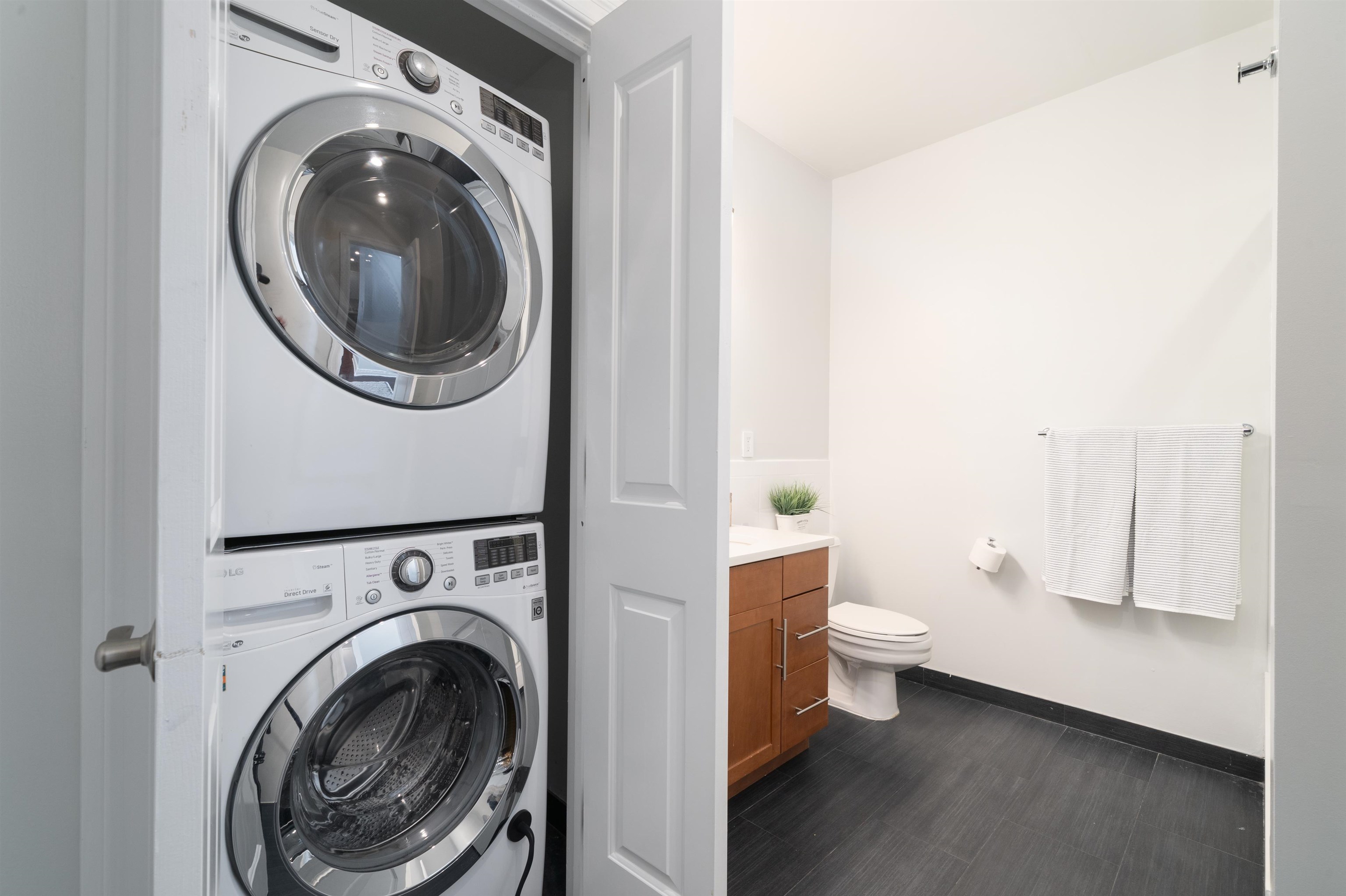 1500 HUDSON ST Unit: 7U