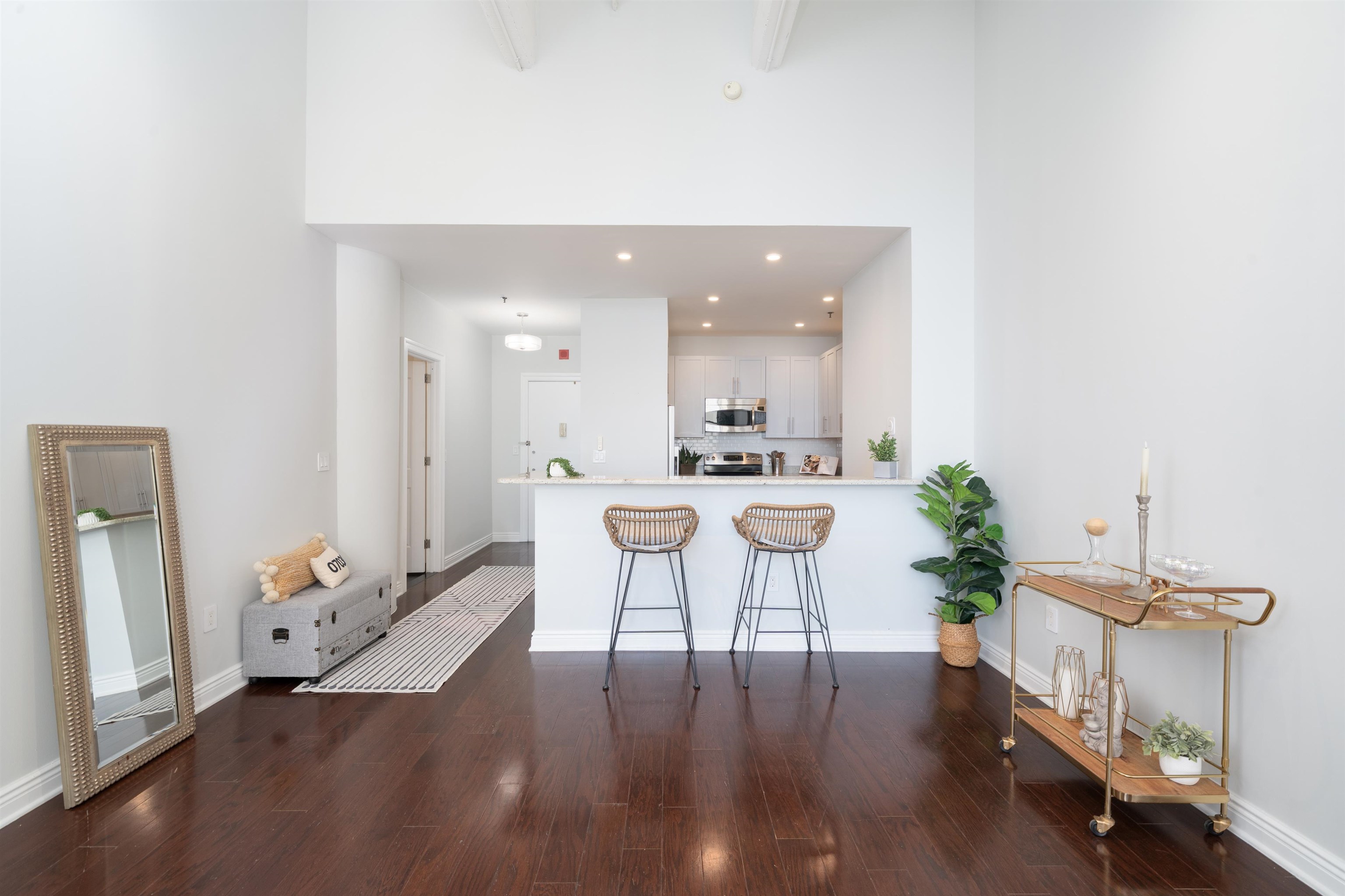 1500 HUDSON ST Unit: 7U