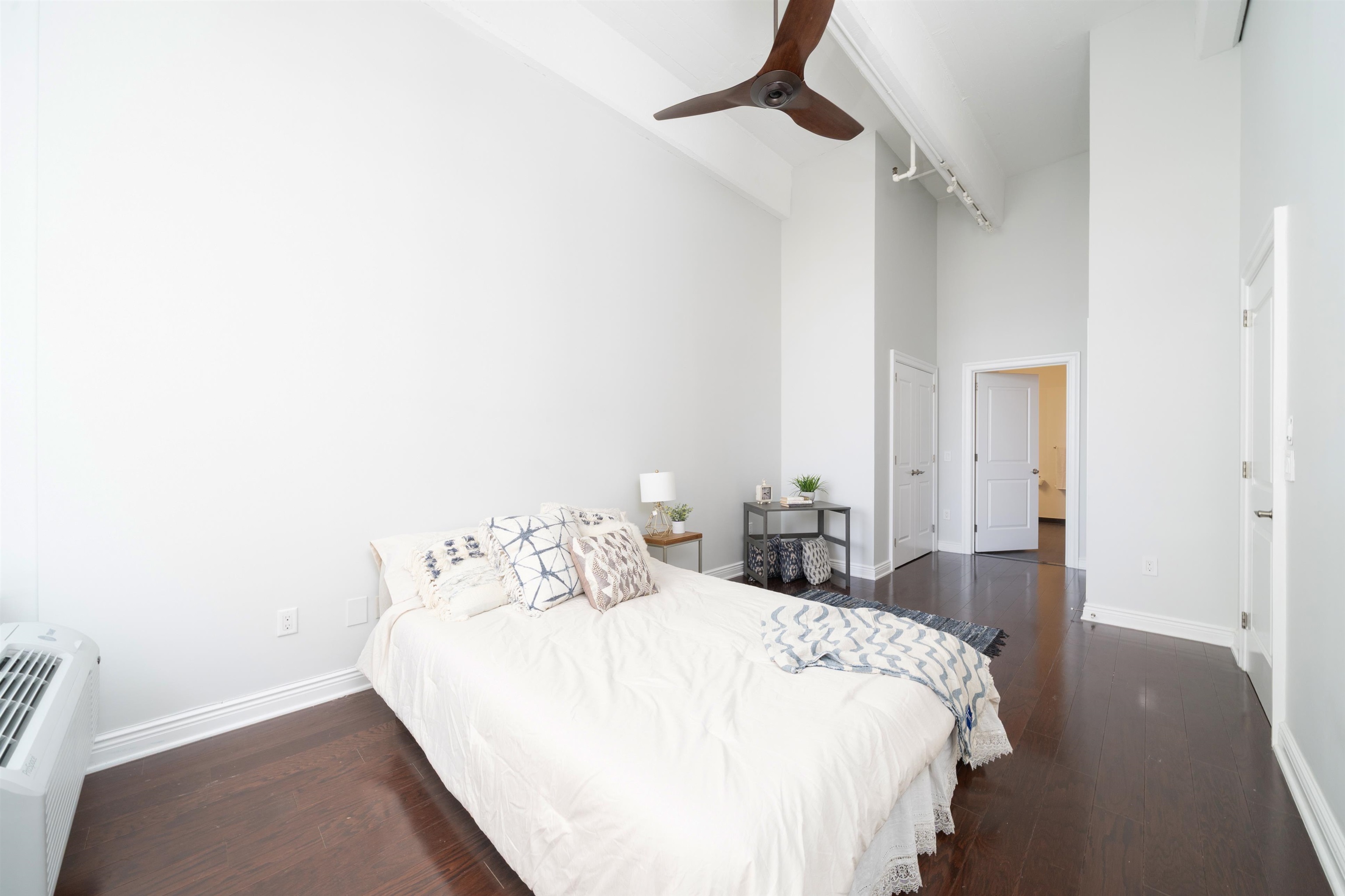 1500 HUDSON ST Unit: 7U