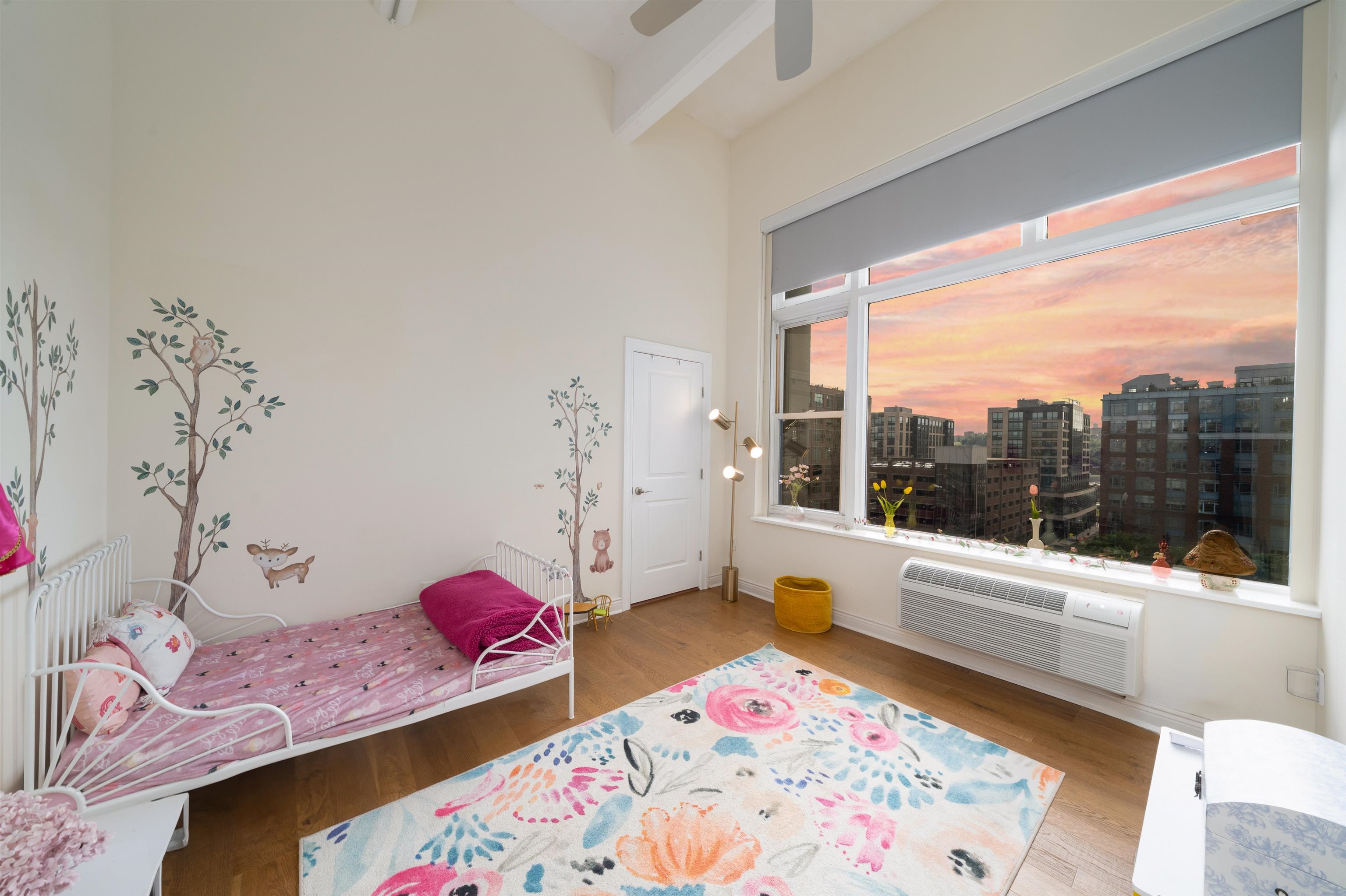 1500 HUDSON ST Unit: 7R