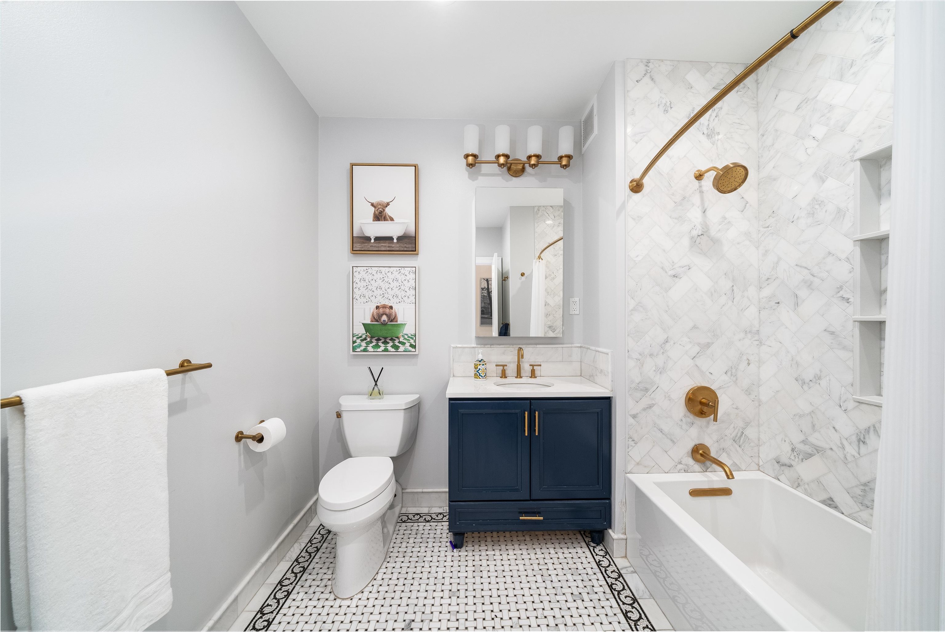 1500 HUDSON ST Unit: 7R
