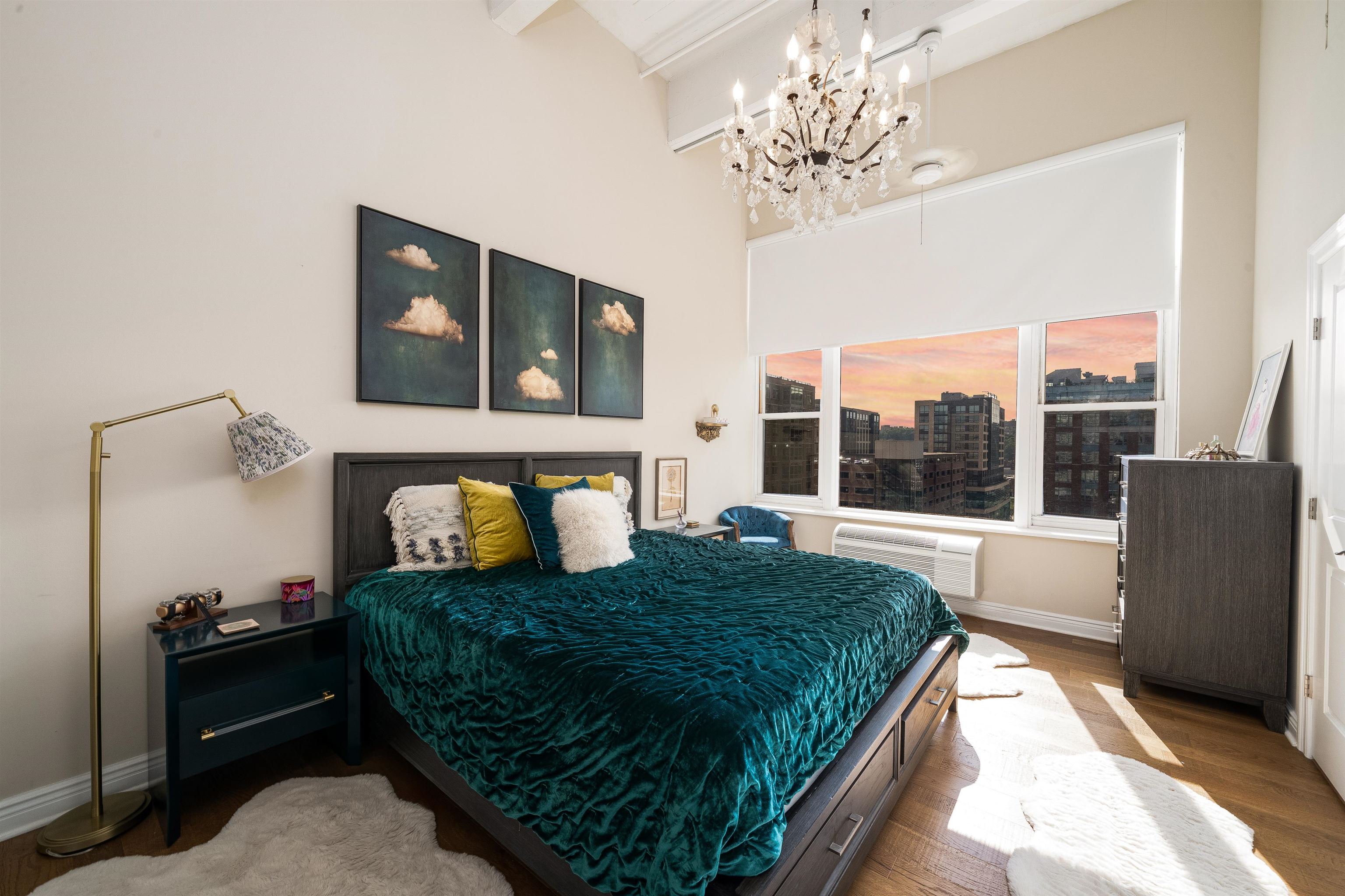 1500 HUDSON ST Unit: 7R