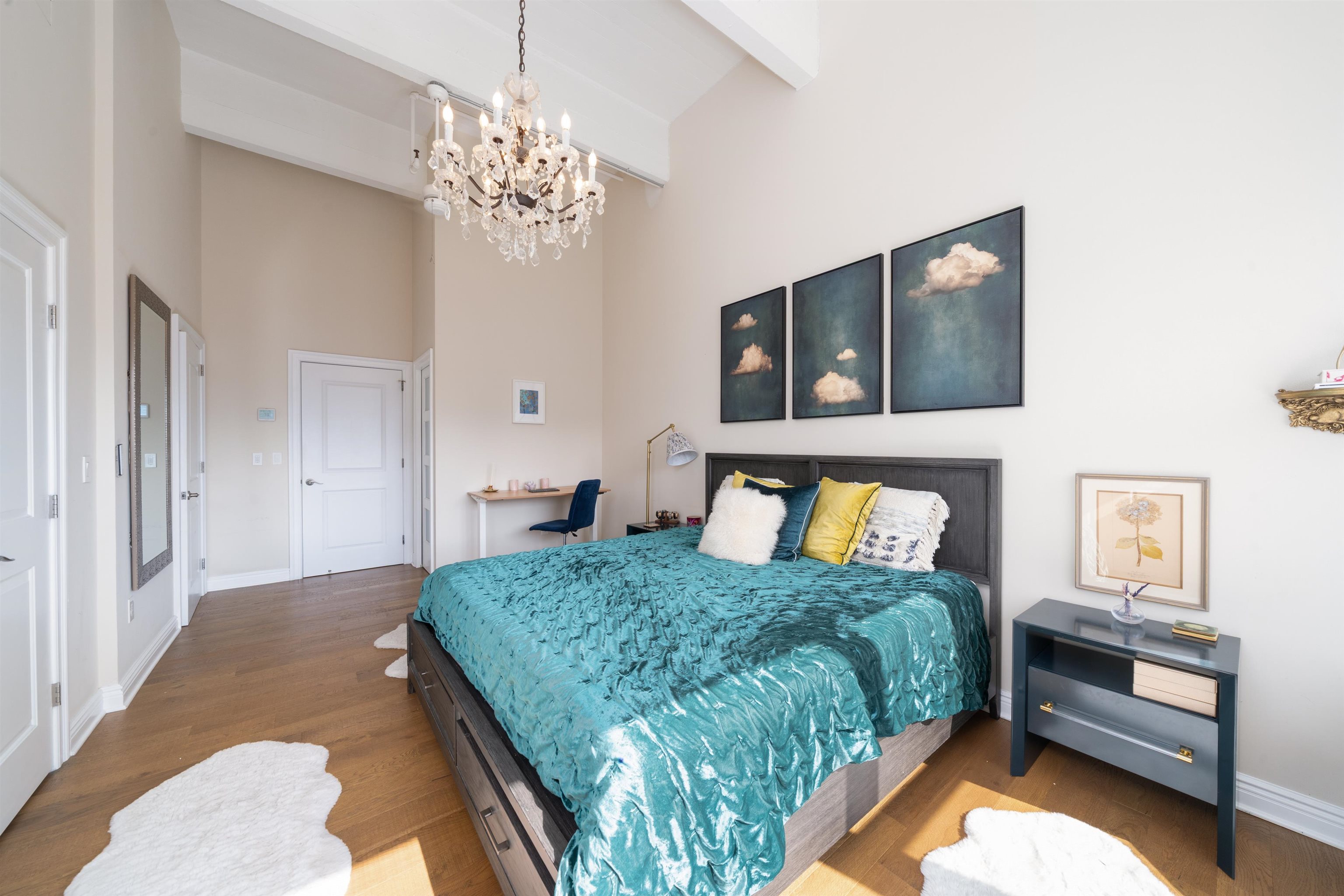1500 HUDSON ST Unit: 7R