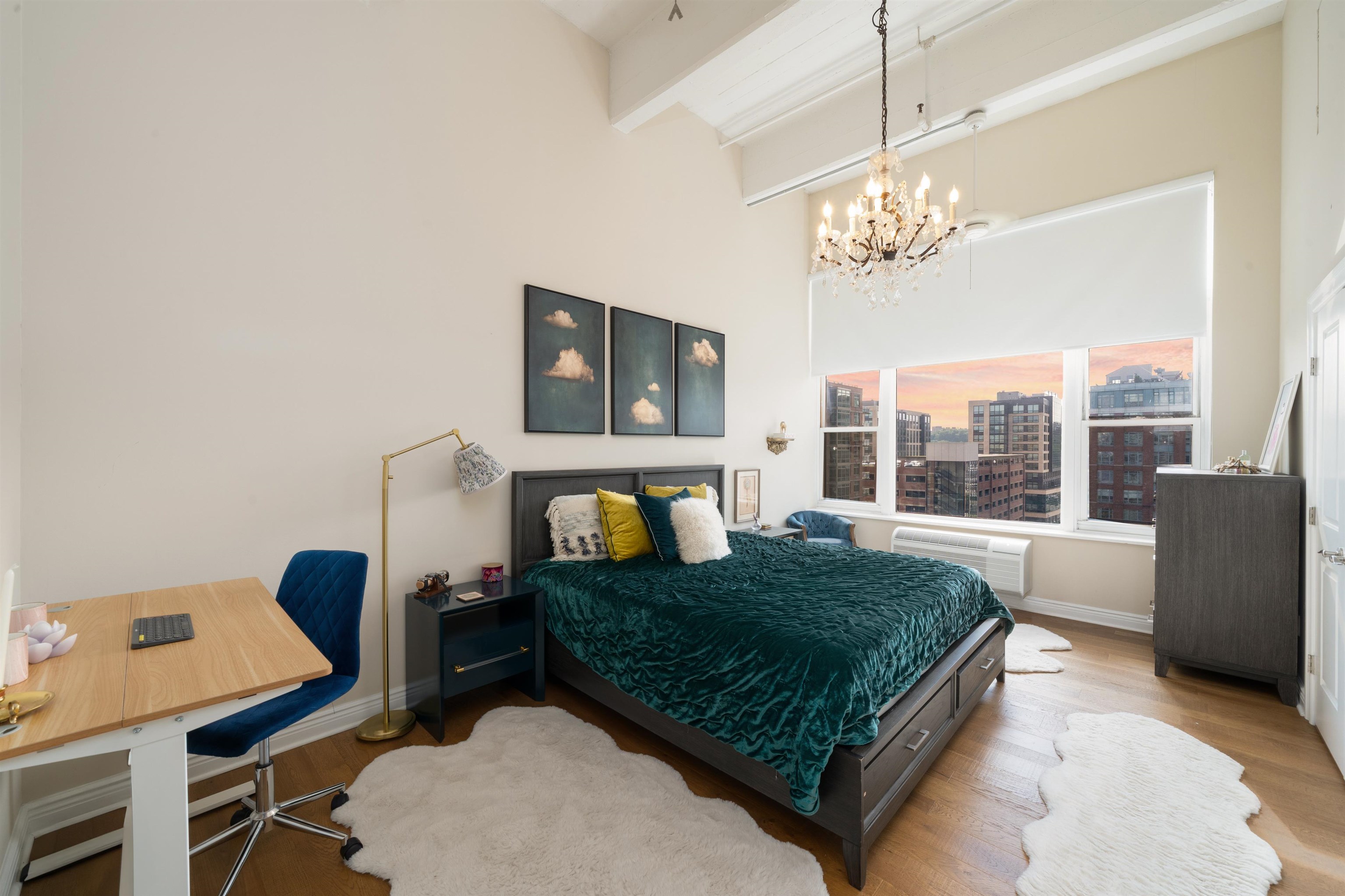 1500 HUDSON ST Unit: 7R