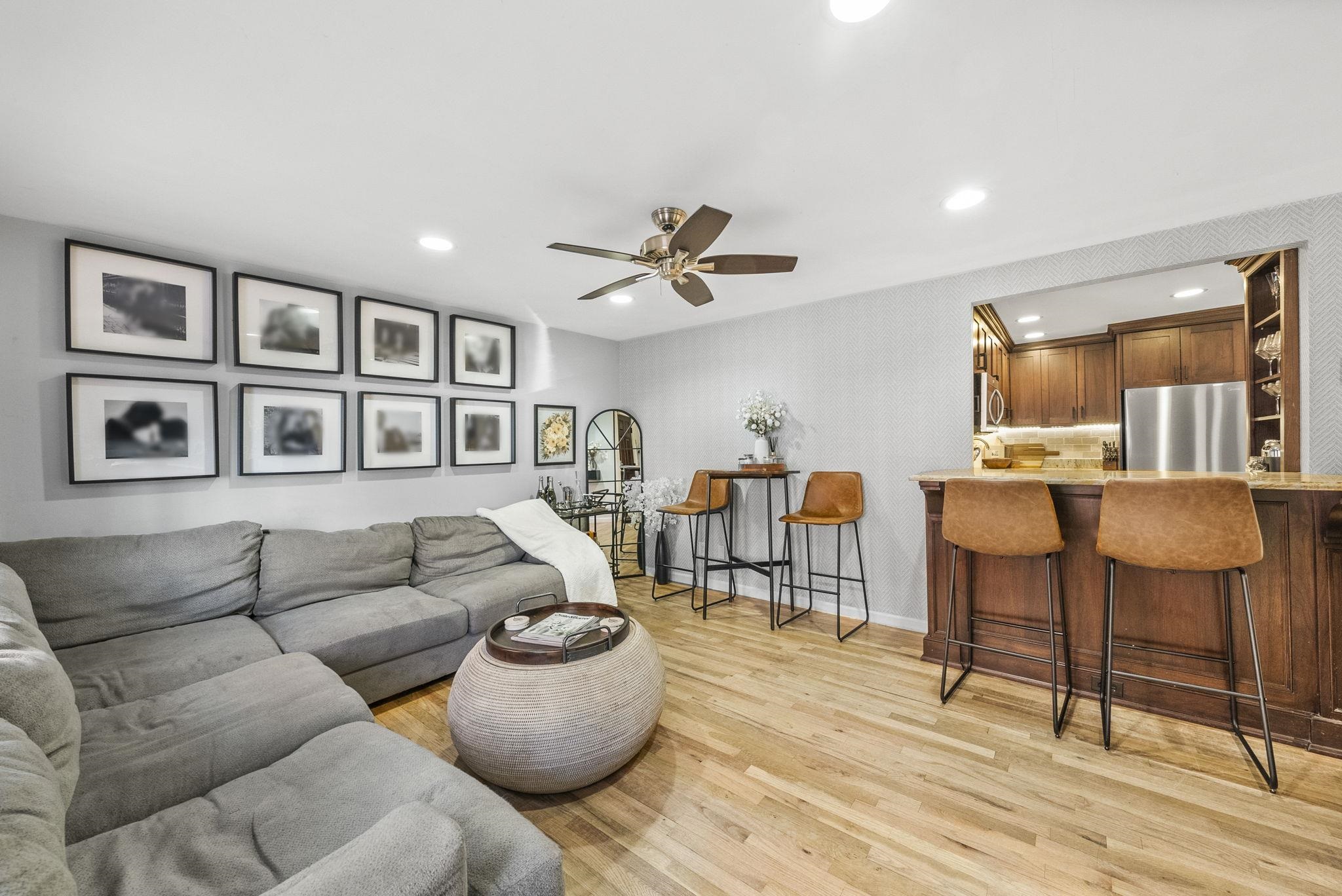 607 1ST ST Unit: 1