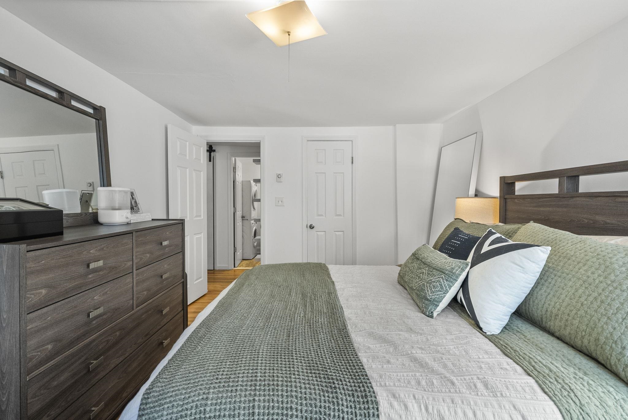607 1ST ST Unit: 1