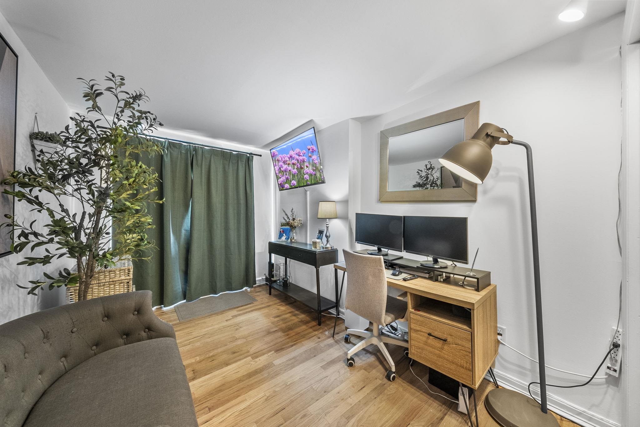 607 1ST ST Unit: 1